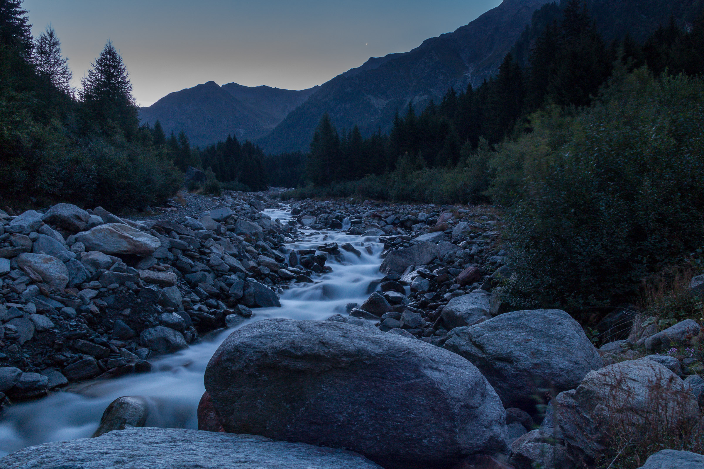 Alba in Val di Rezzalo