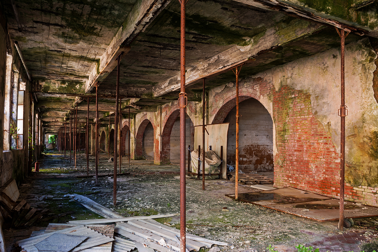 The corridor of the vaults