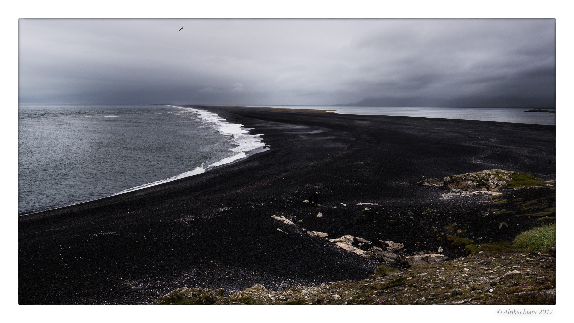 Volo solitario nel cielo d'Islanda