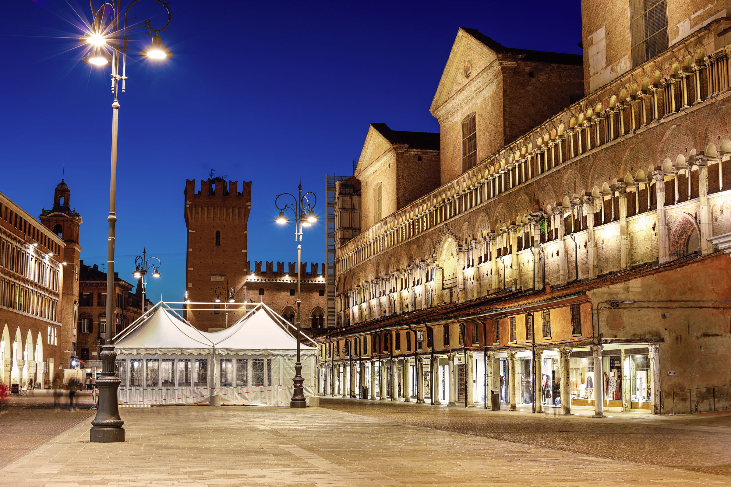 Ferrara, piazza Trento Trieste