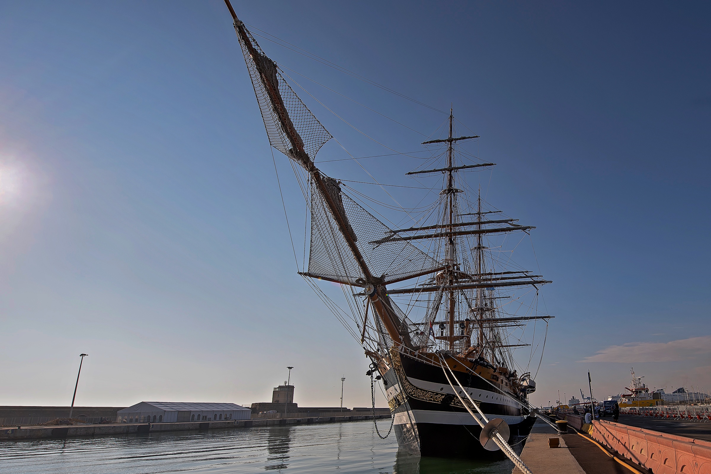 Il Vespucci a Civitavecchia