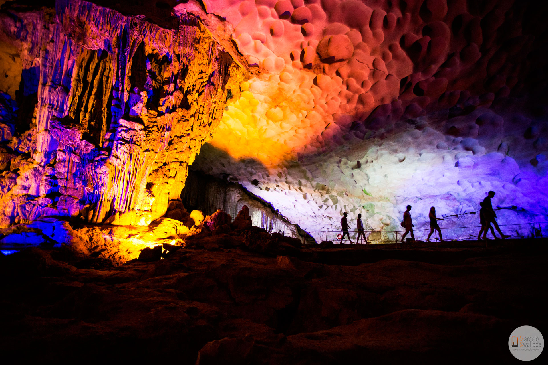 Sung Sot Cave - Vietnam
