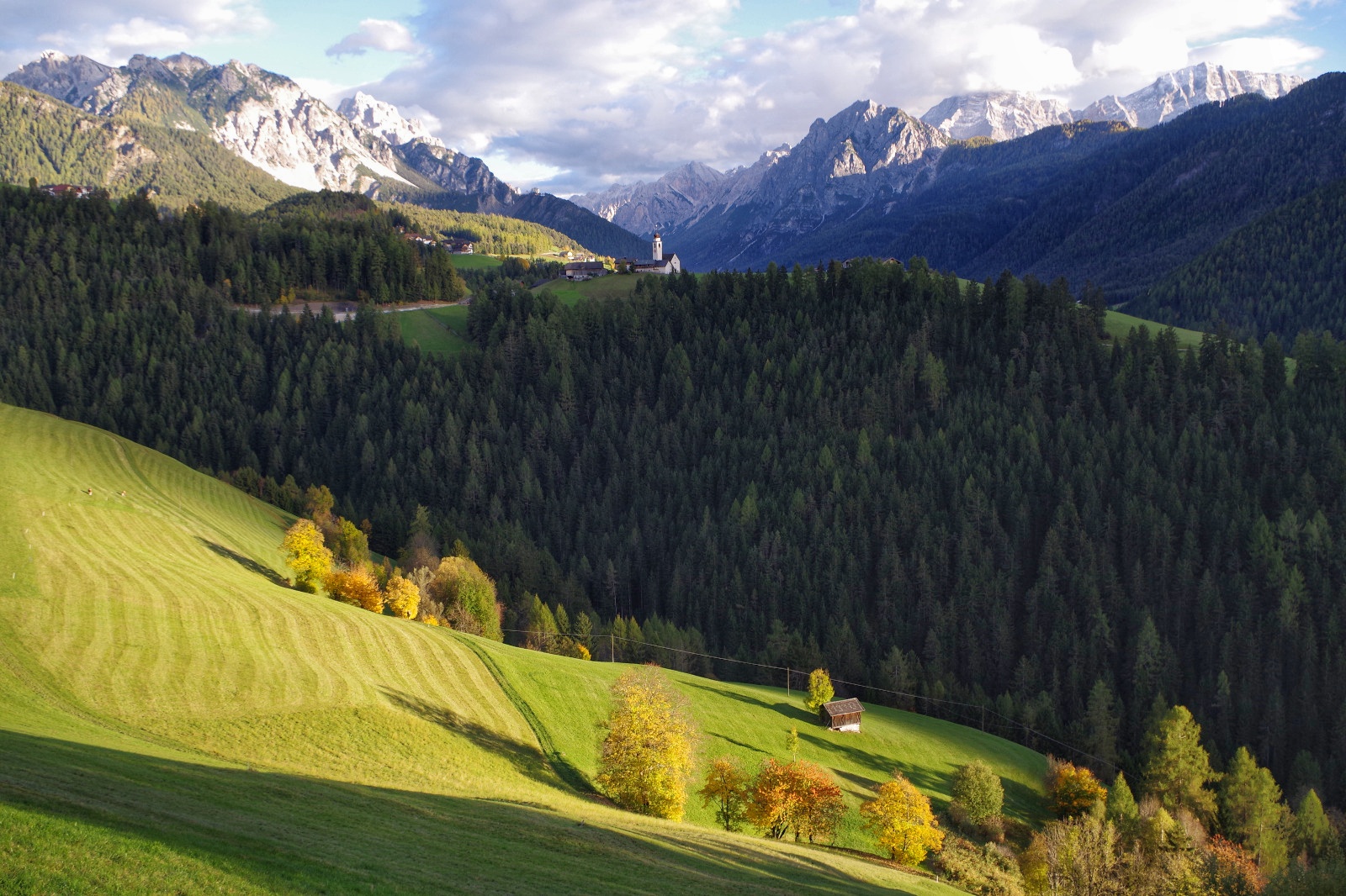 Church Court, Marebbe