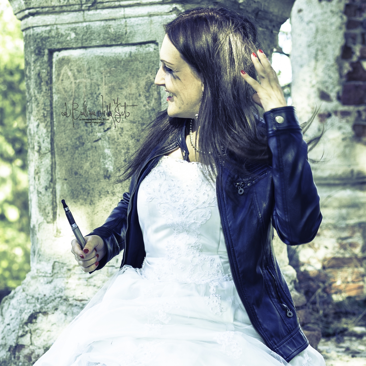 The other bride, backstage