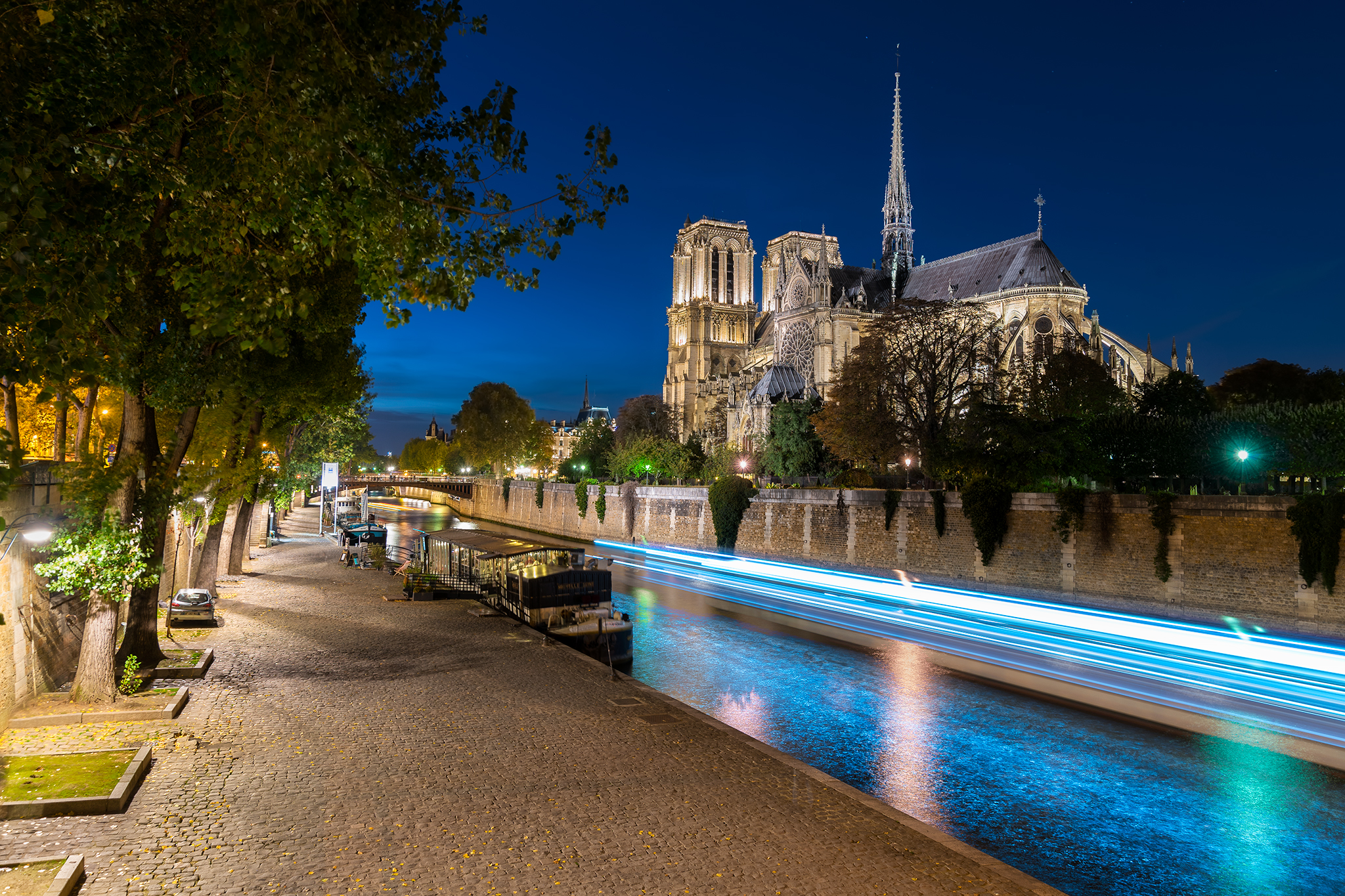 La sera a Notre Dame