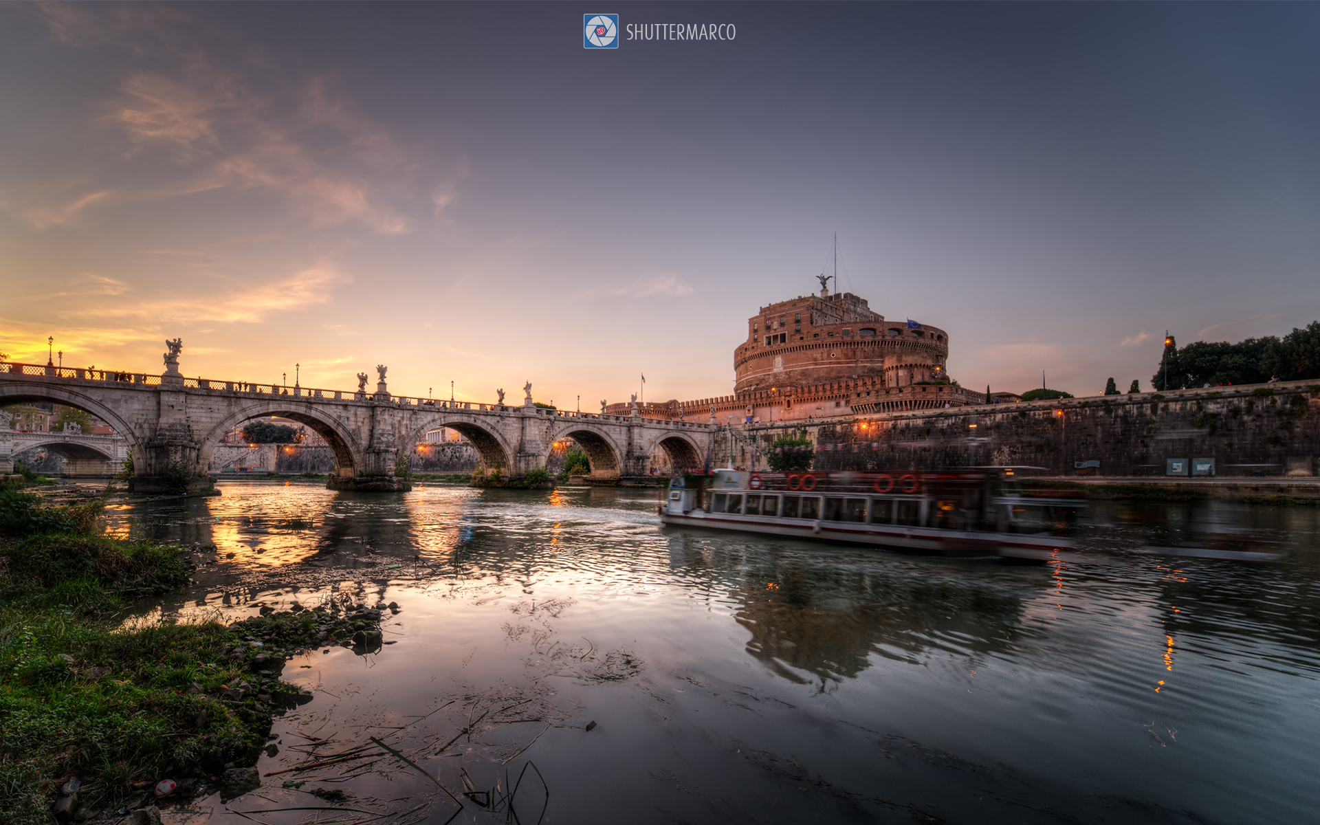 Dans le bateau... mouche!