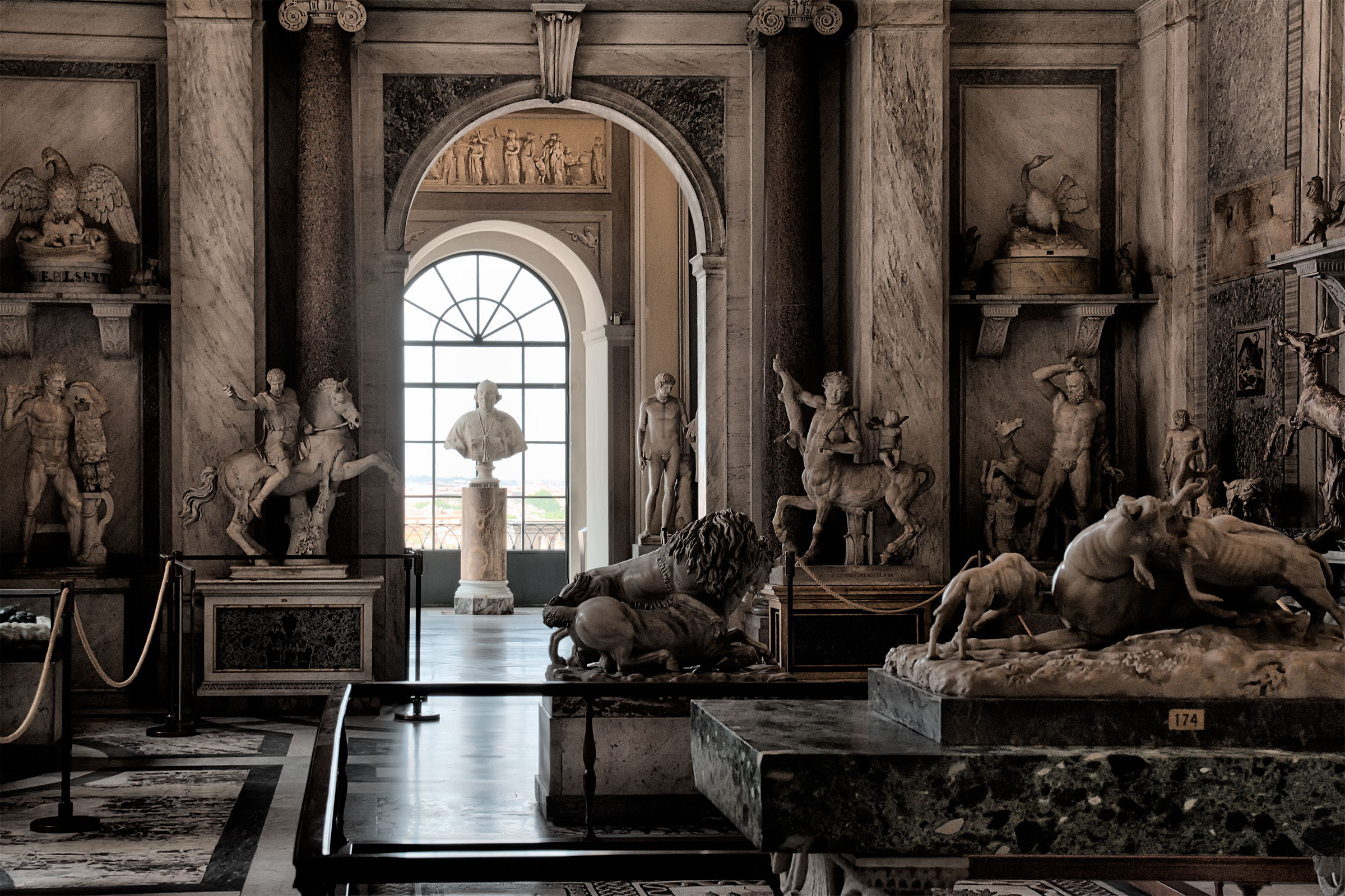 I soprammobili del Vaticano