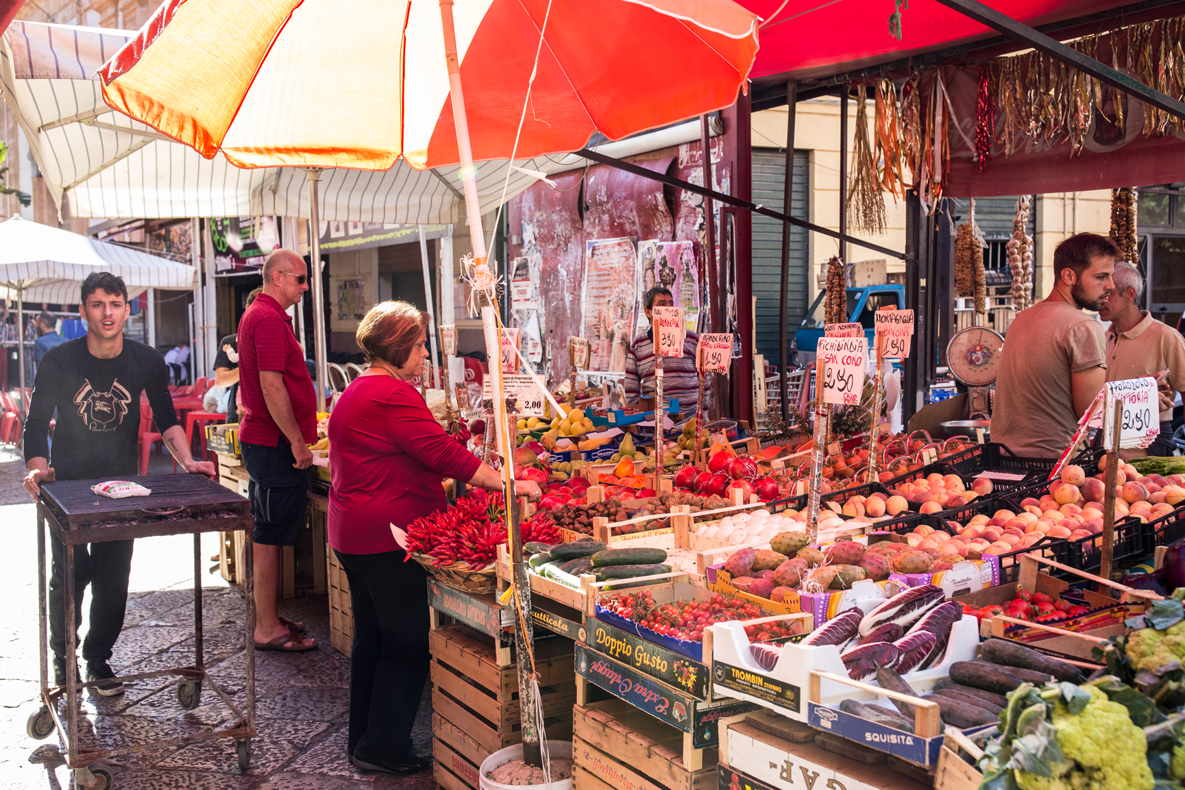 The colors of the market