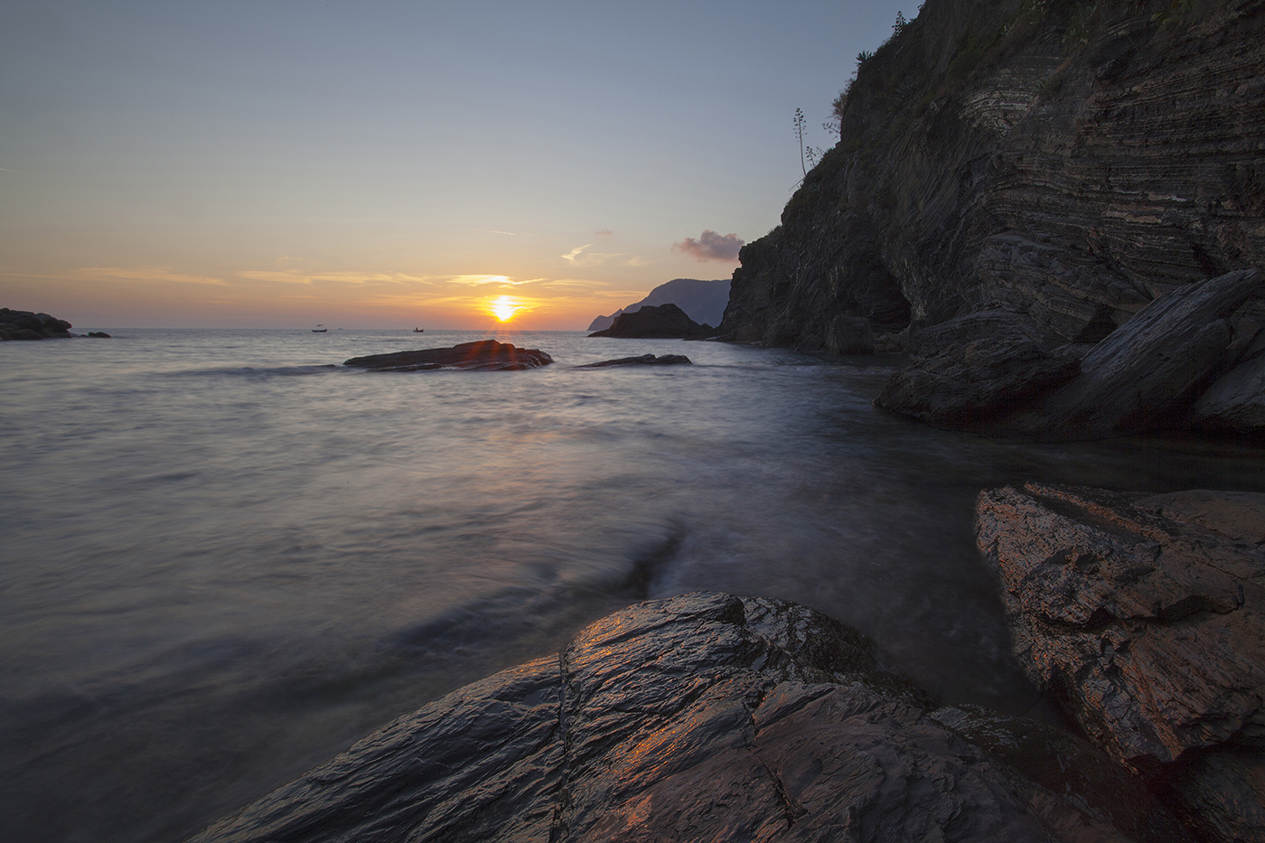 Last light on the rocks