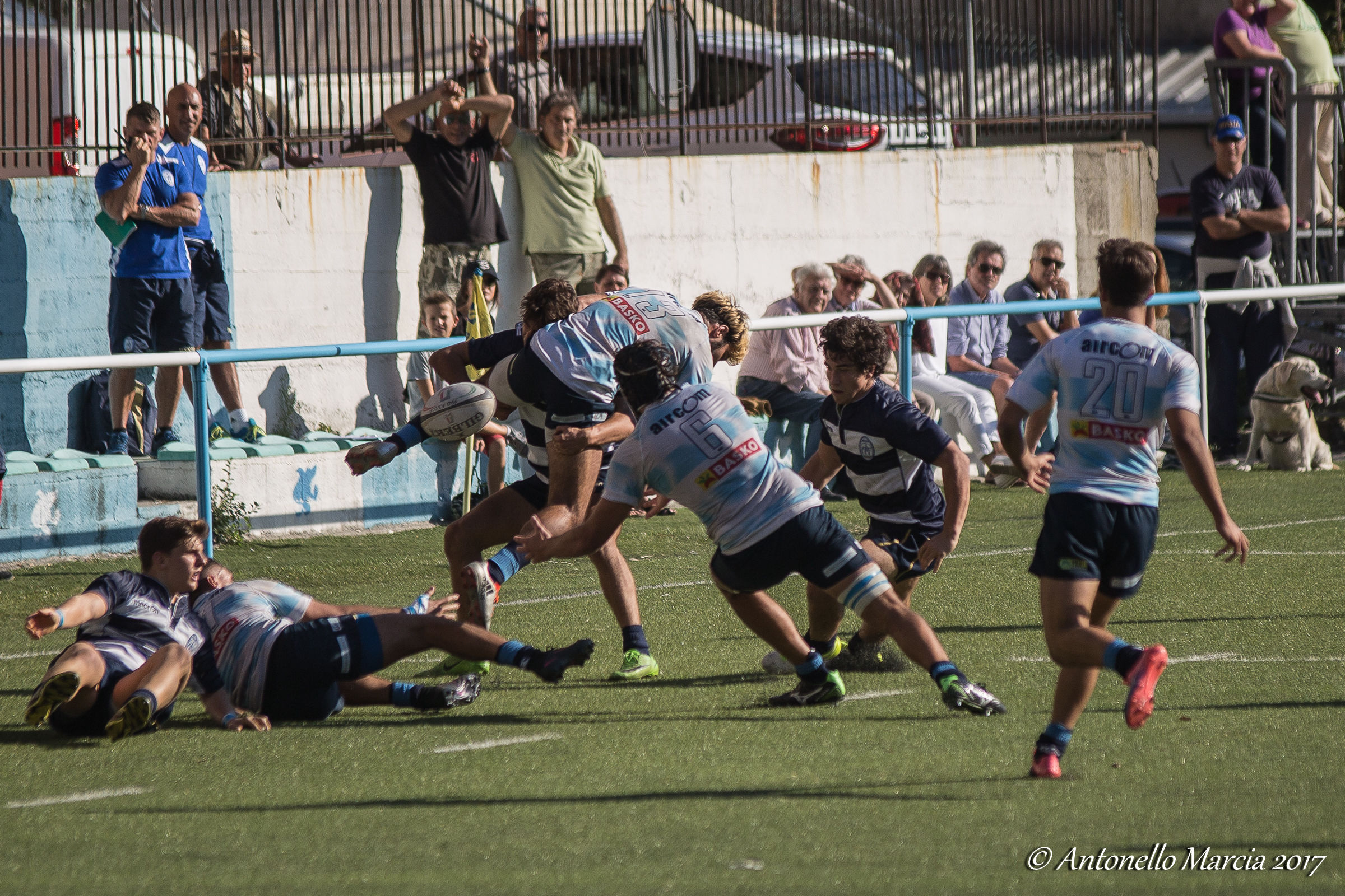 Per di qua tu non passi