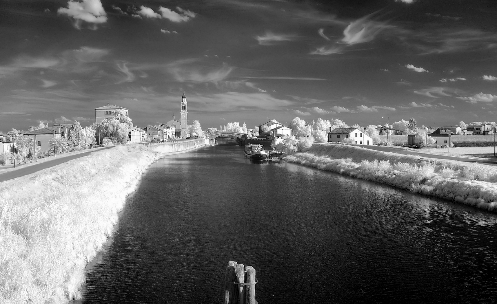 White Canal at Zello