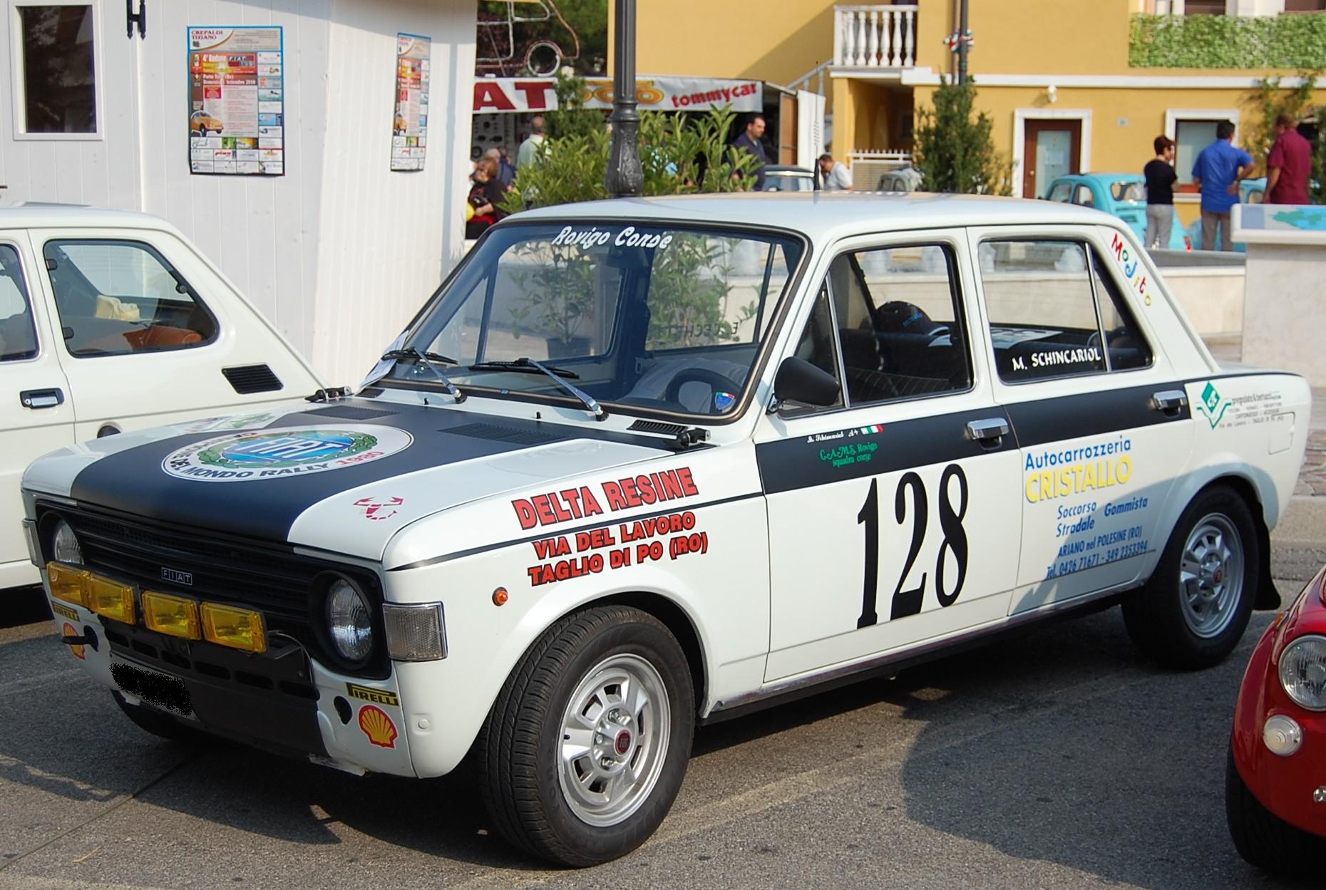 Raduno auto storiche Porto Tolle (ro) anno 2010.-