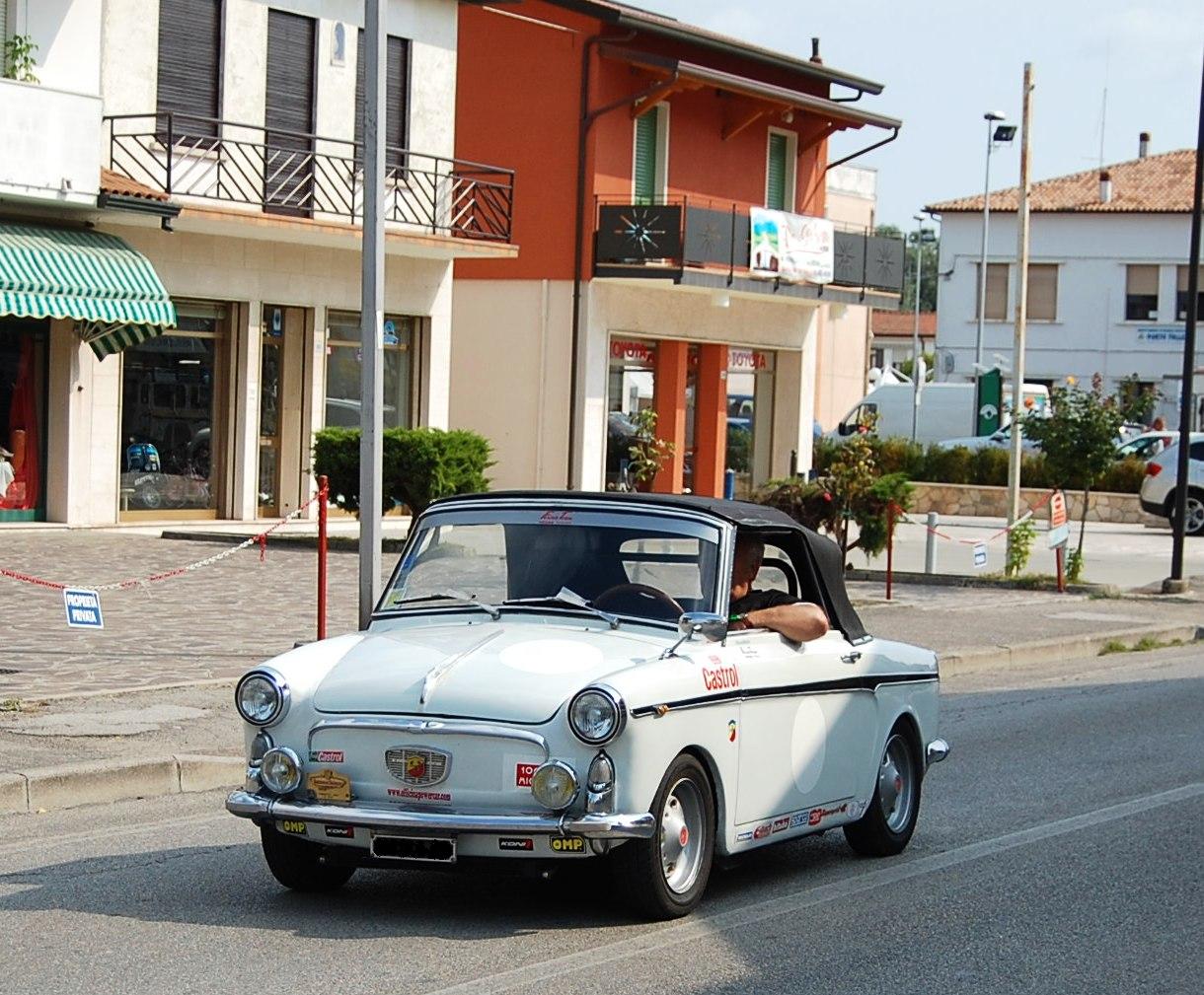 Raduno auto storiche Porto Tolle (ro) anno 2010.-