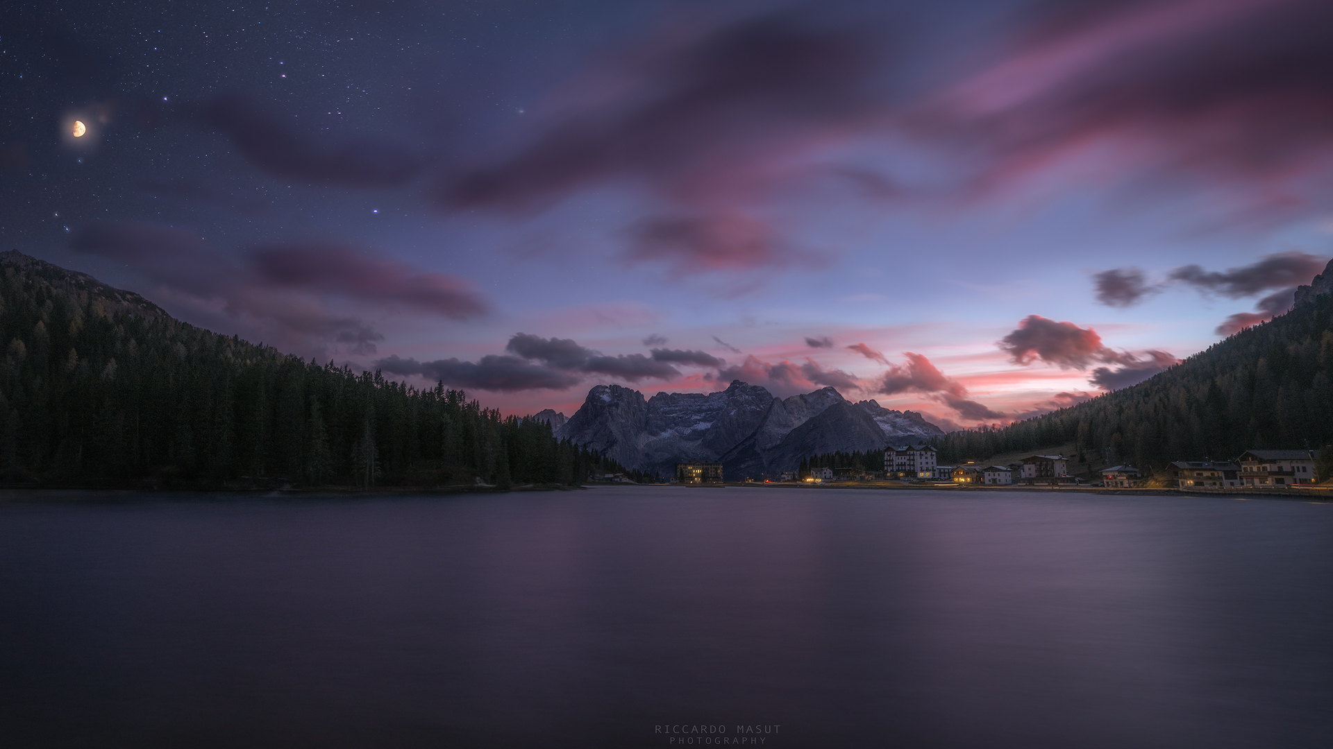 Between night and day