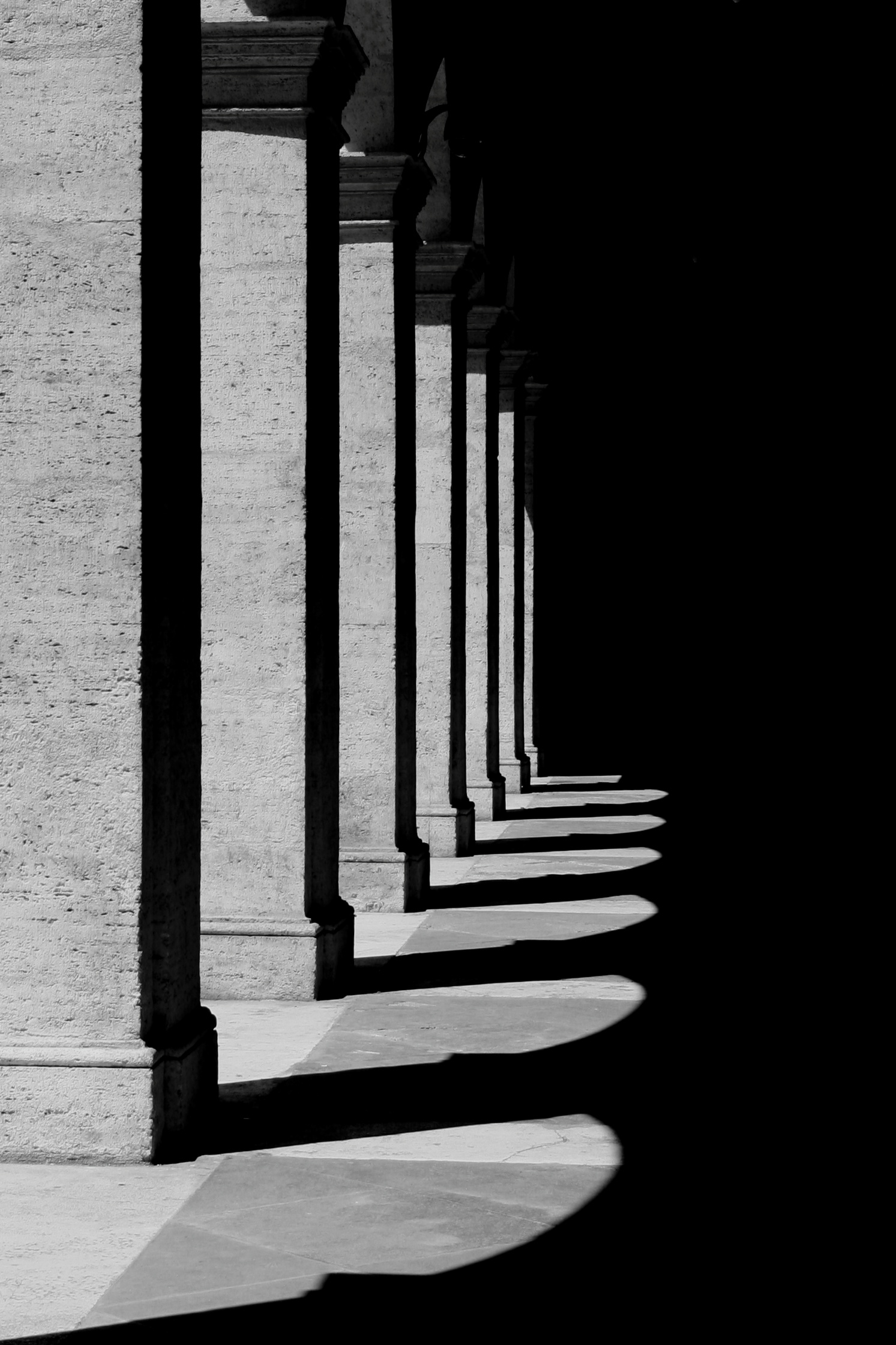 Black and white lights and shadows