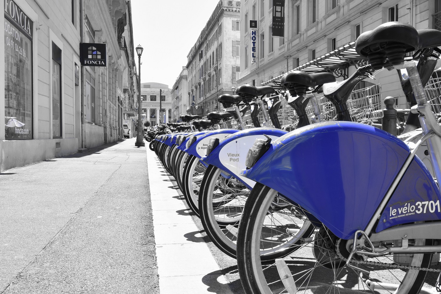 d7200+ Nikkor 16-80 f.2.8-4 - Bici di Marsiglia