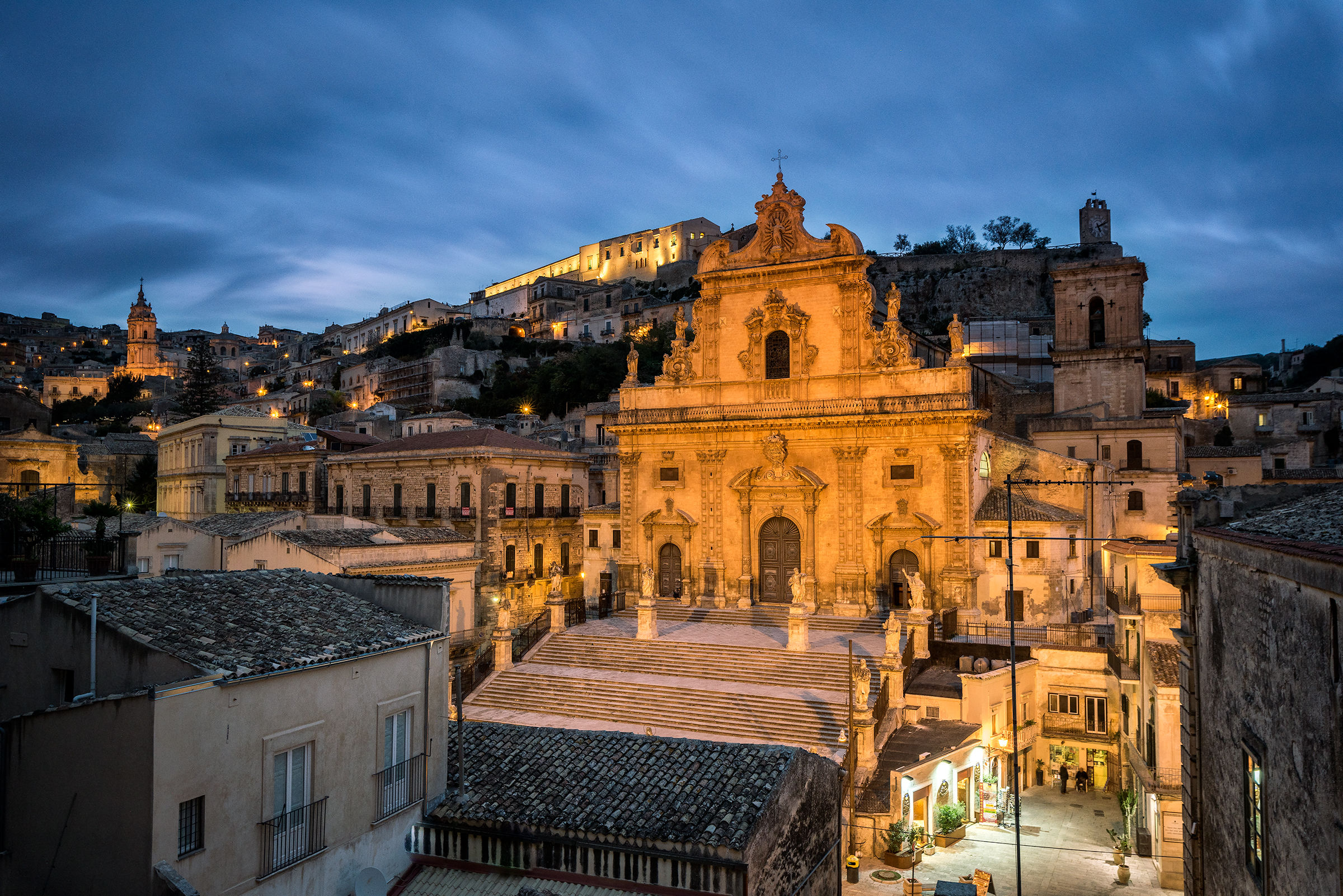 La mia Modica nell'ora blu