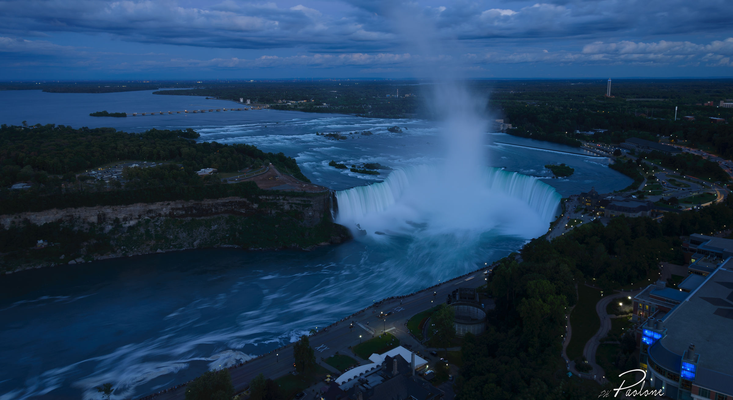 Niagara Falls, blue hour