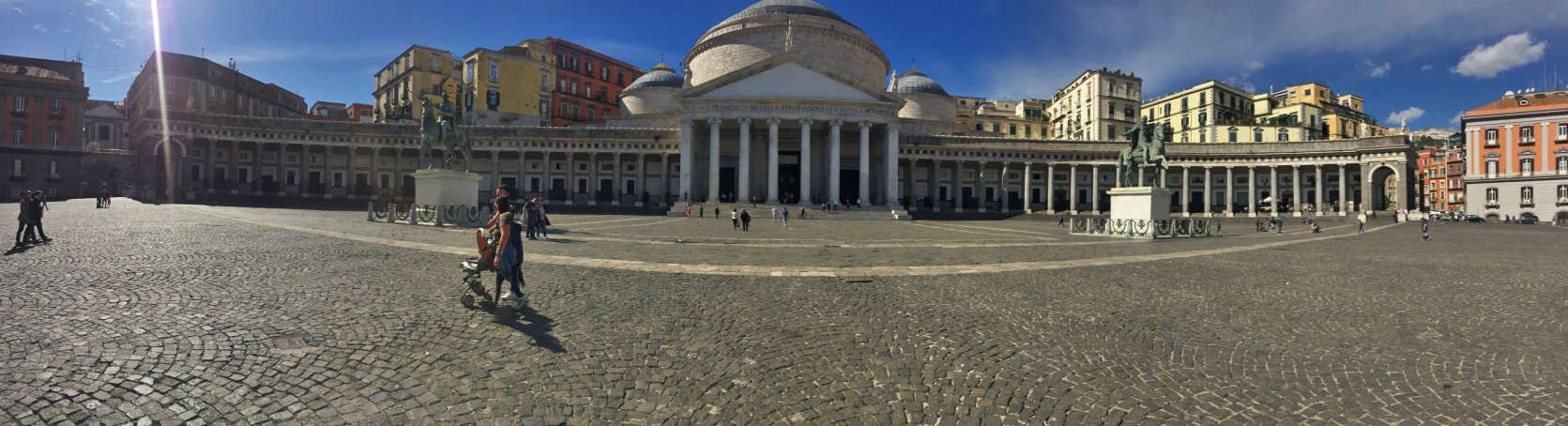 Napoli Piazza Plebiscito