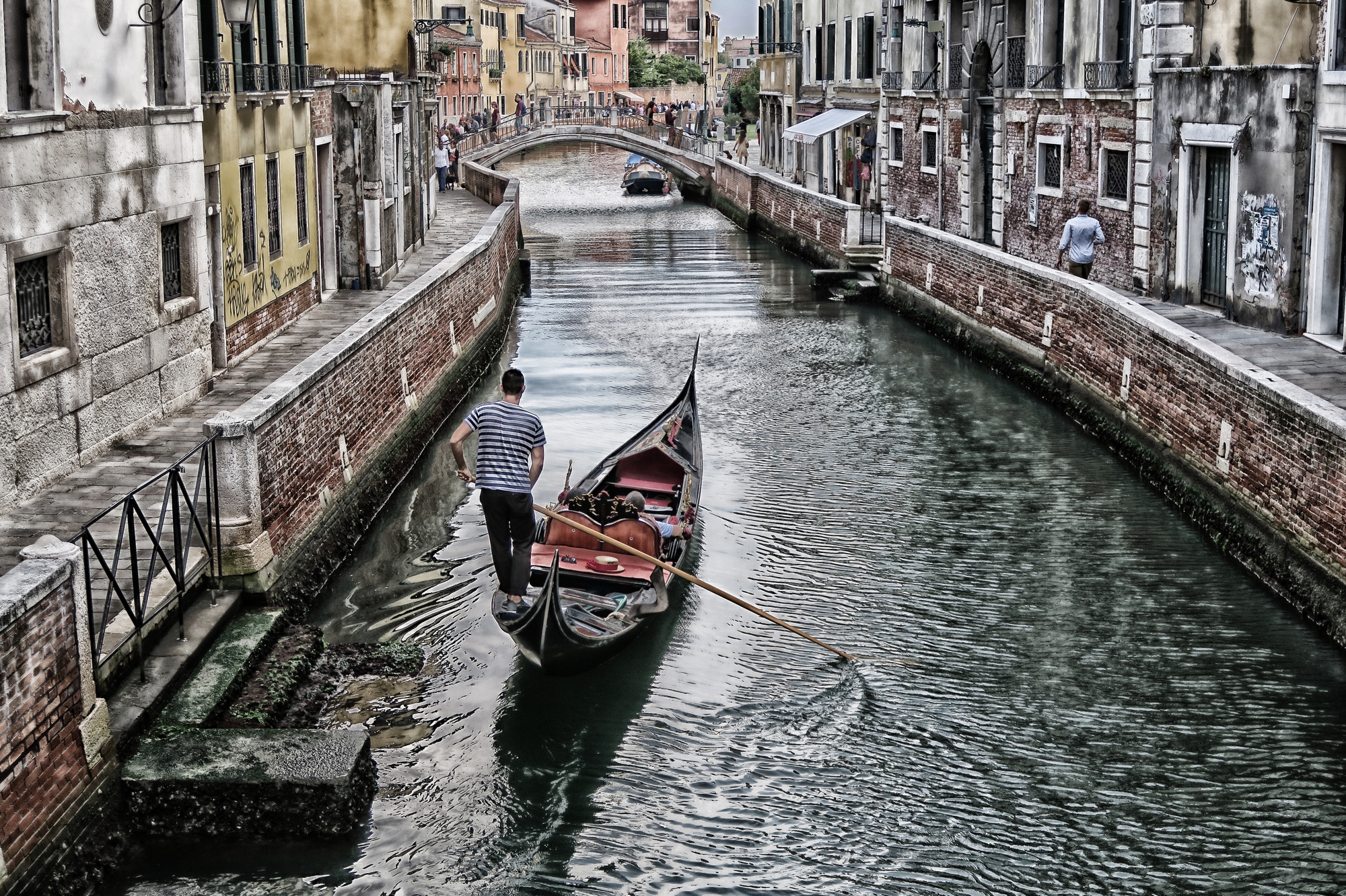 The elegance of the oars