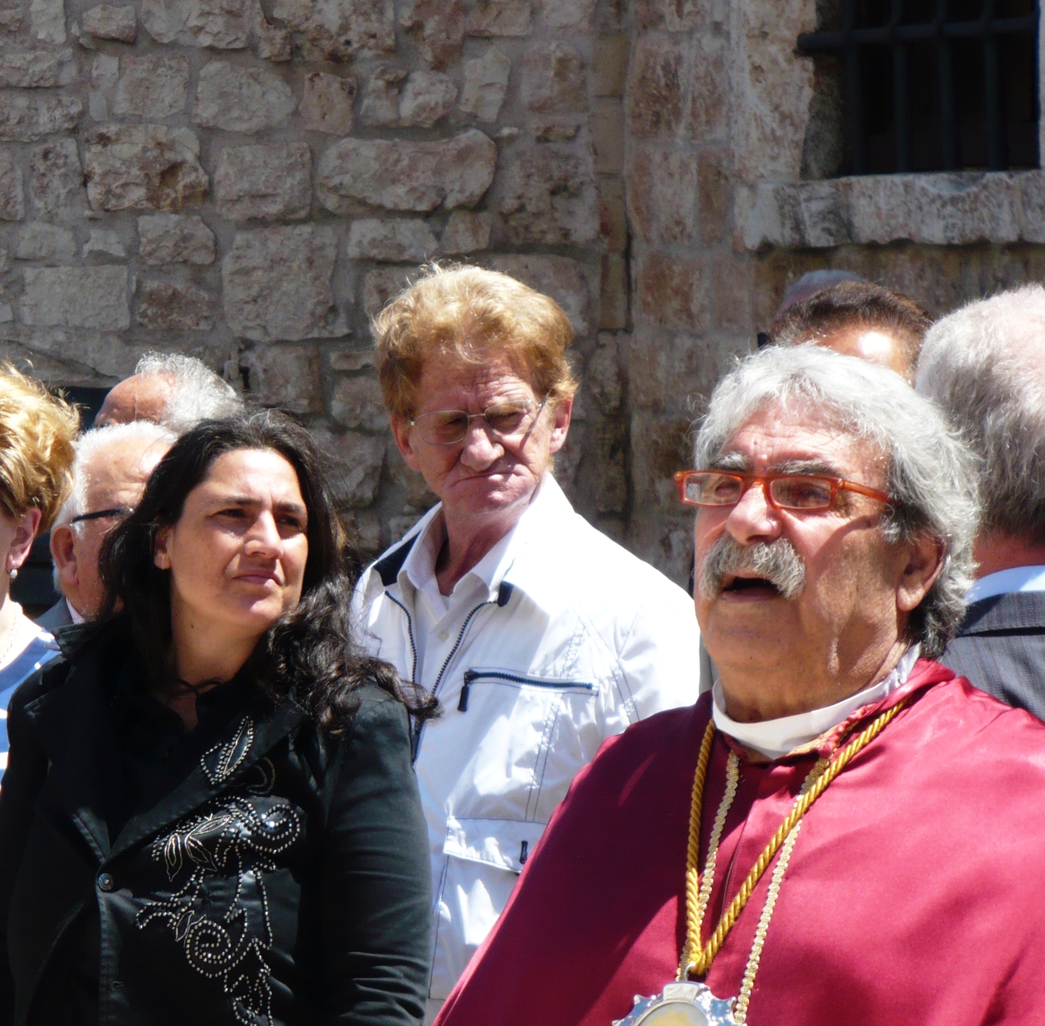 The singer and the gaze