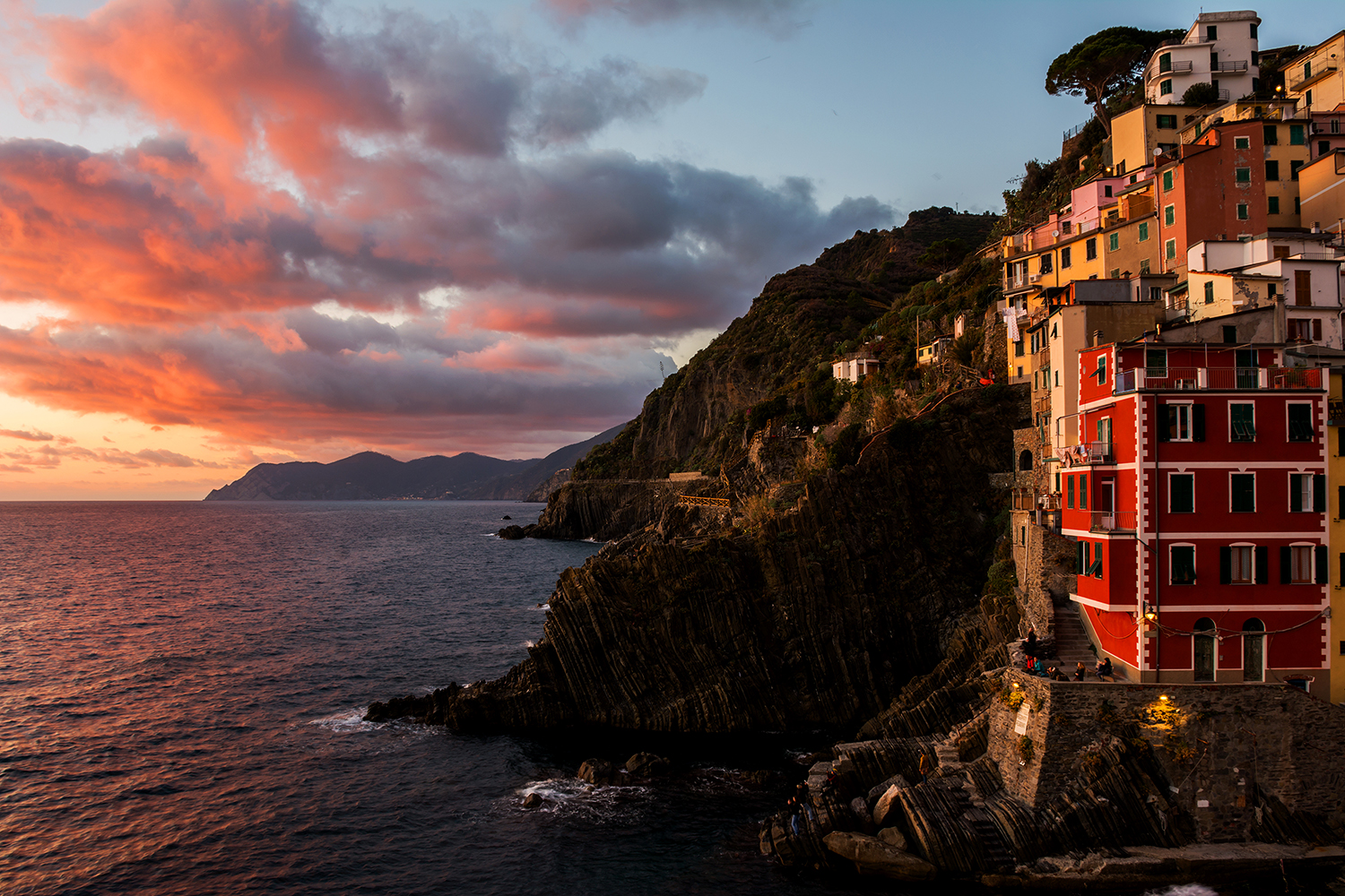 Il tramonto di Riomaggiore
