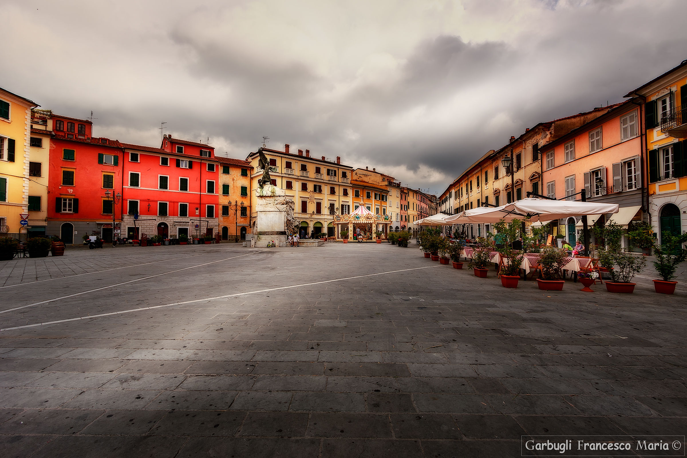 In Piazza a Sarzana
