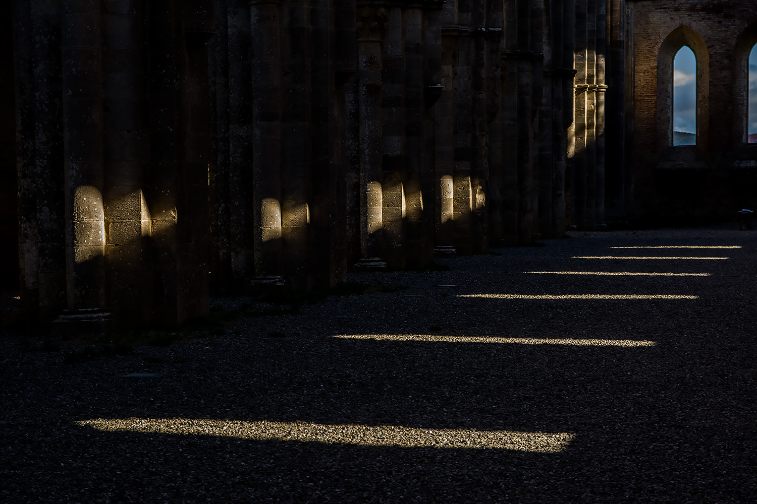 Ombre a San Galgano..