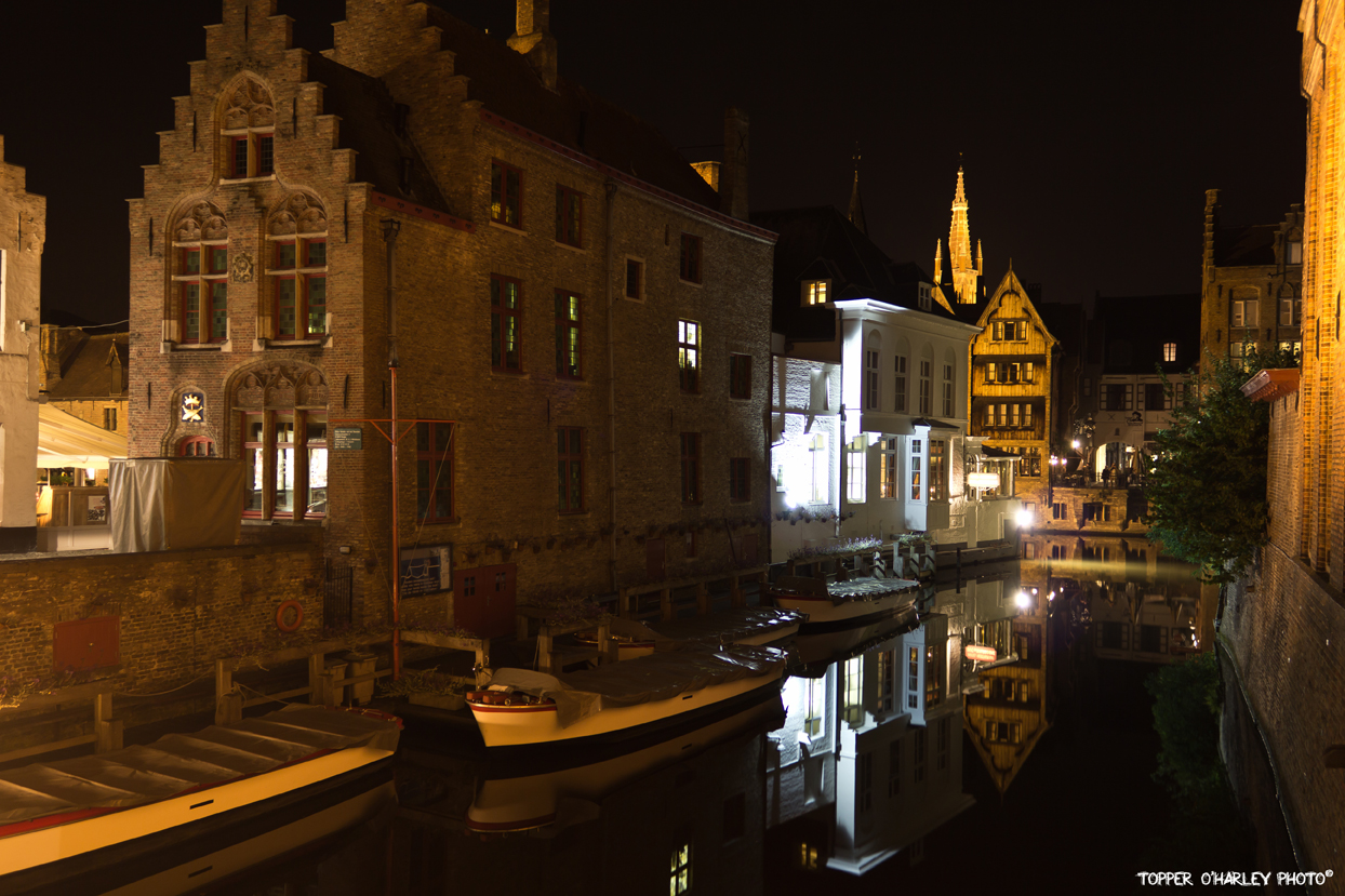 Bruges by night