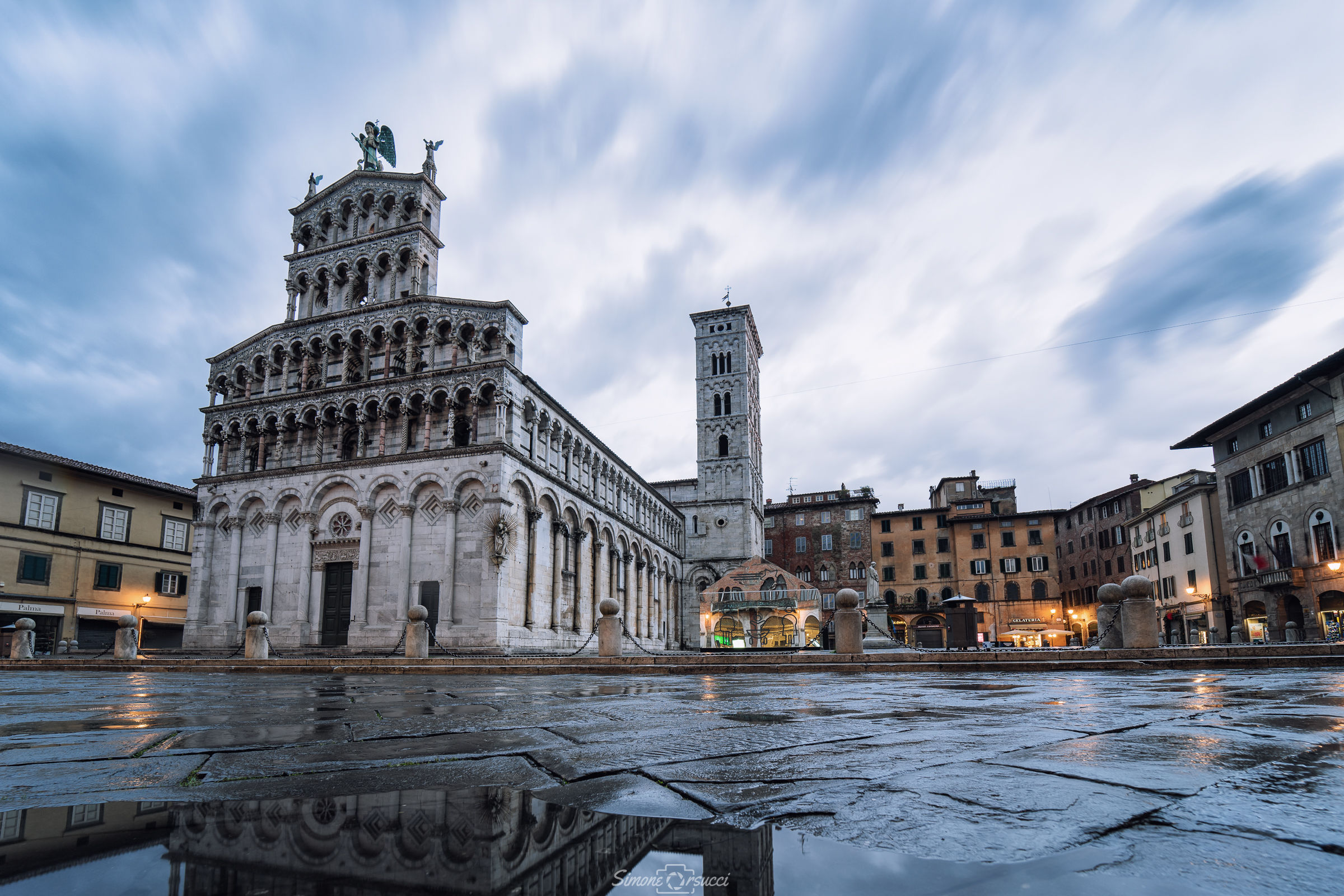Piazza S. Michele wakes up wet
