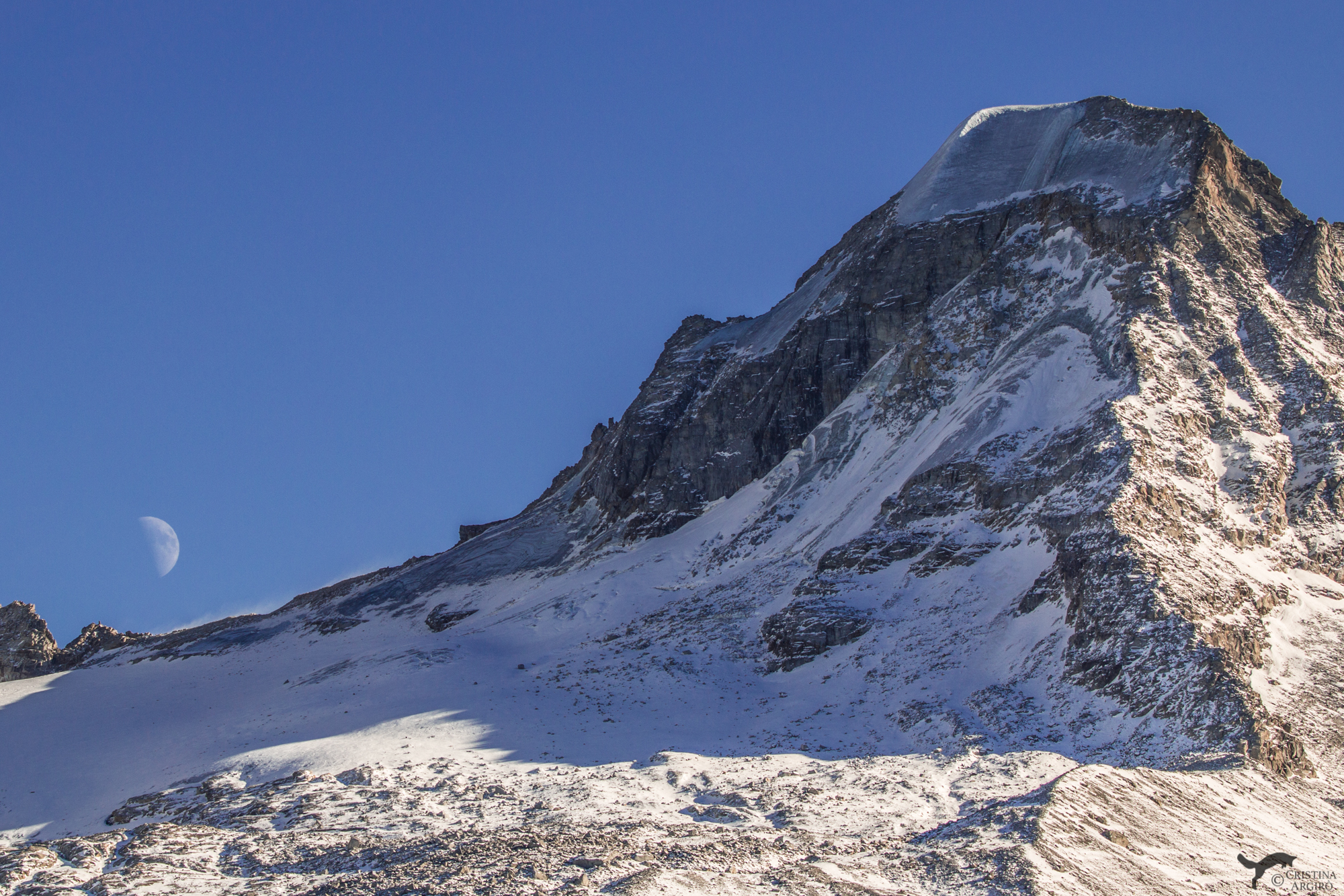 Mount Ciarforon and the moon