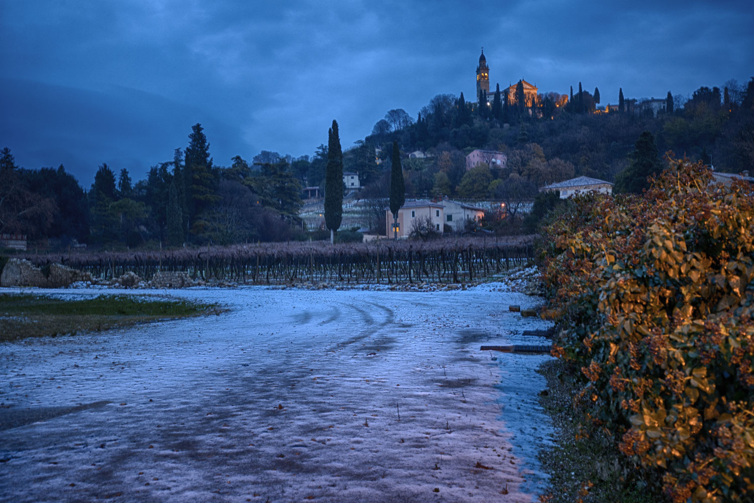 neve a Colognola ai Colli all'0ra blu