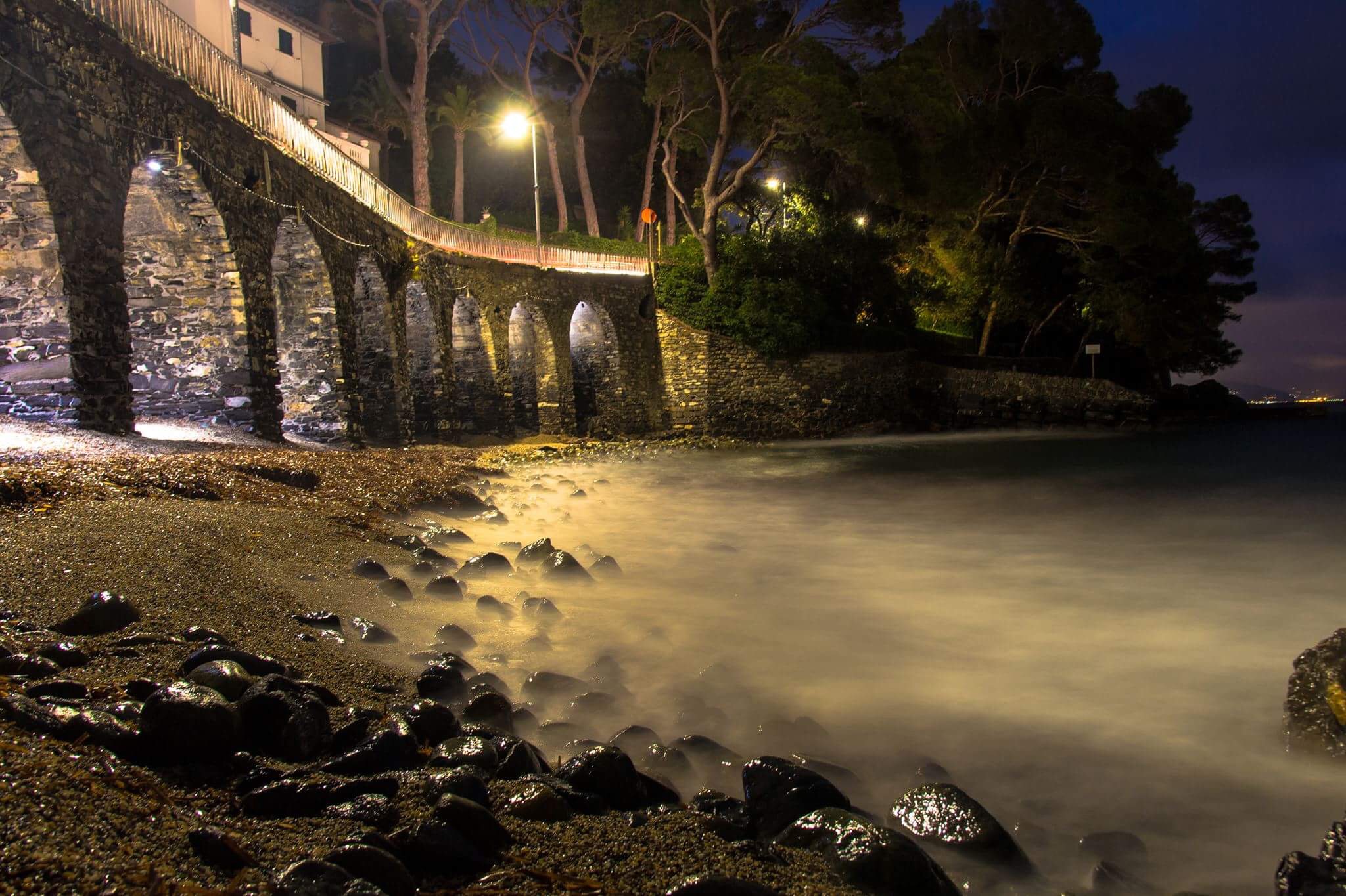 Zoagli, arches and sea