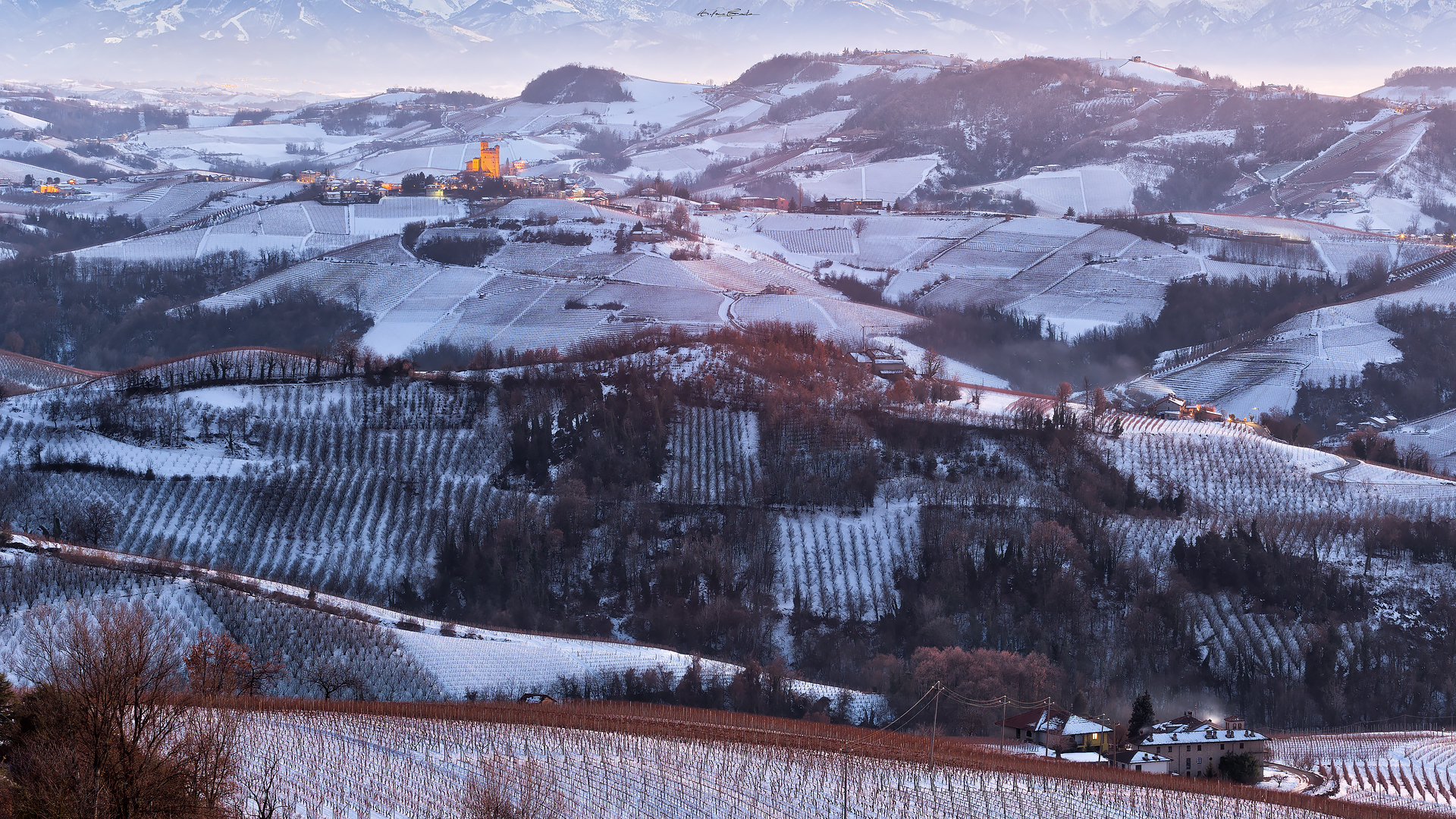 Castle of Serralunga d'Alba ...