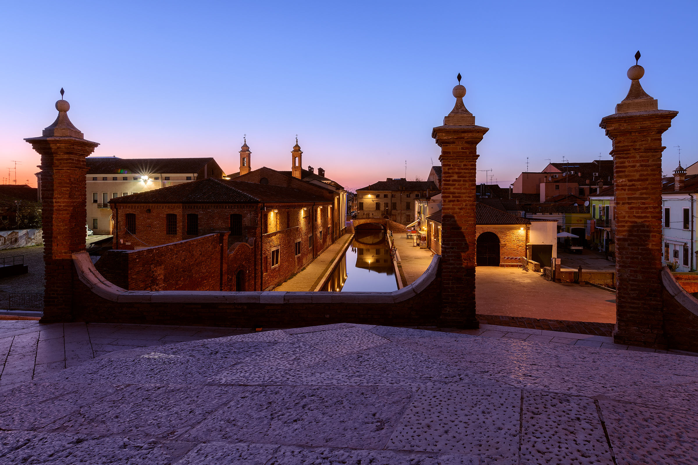 On the Trepponti bridge