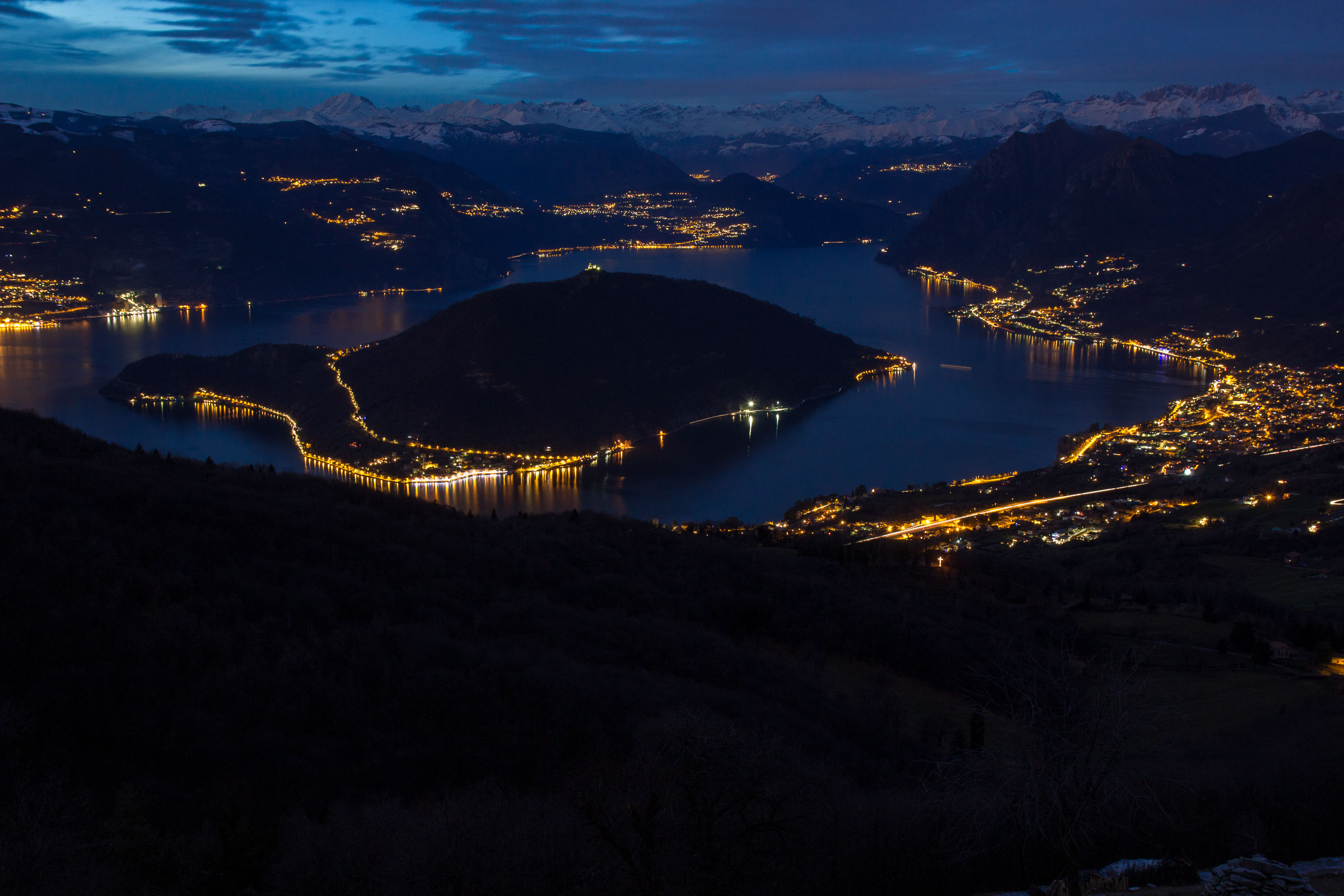 Lake Iseo at dusk