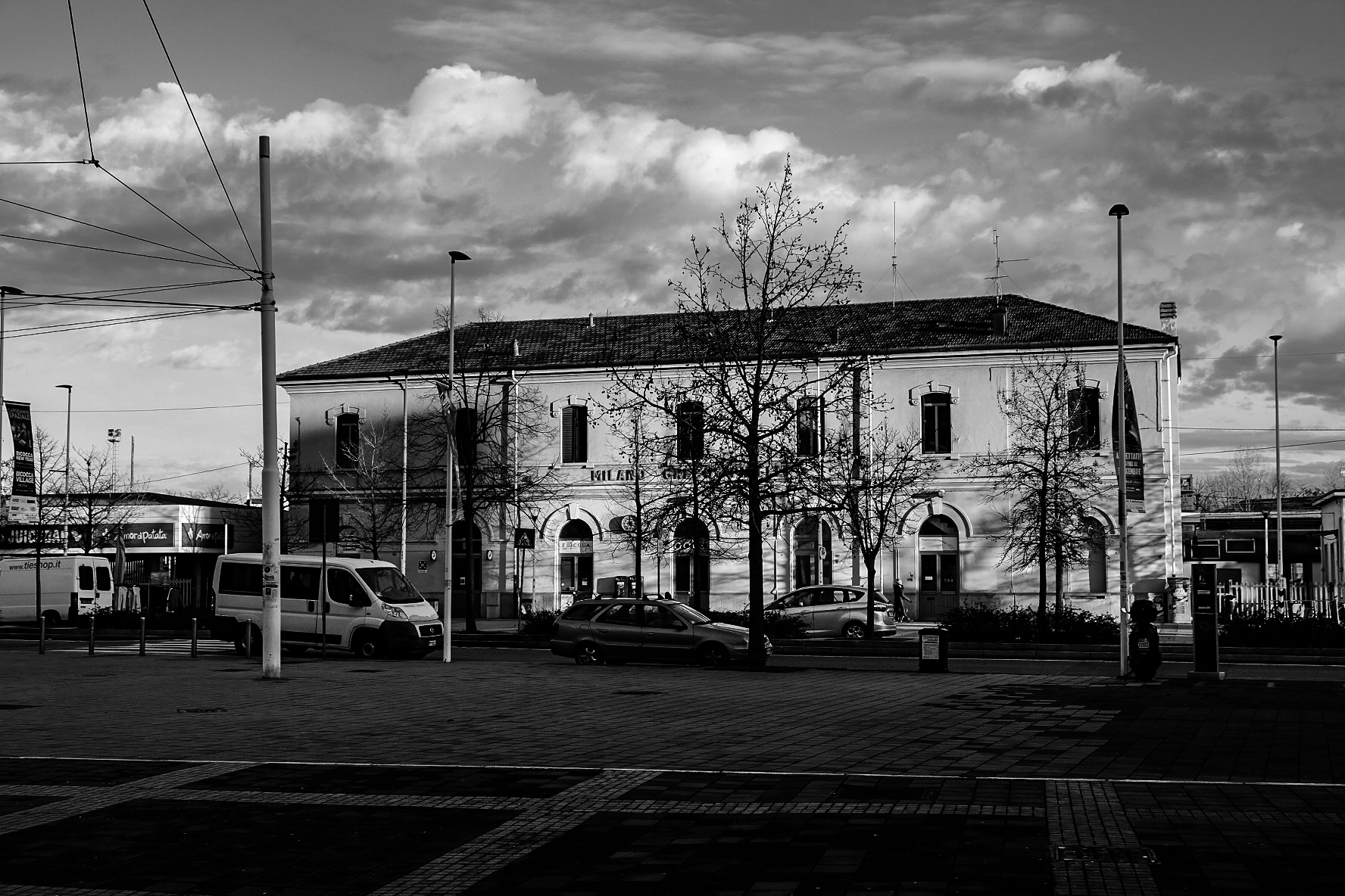 greek station pirelli