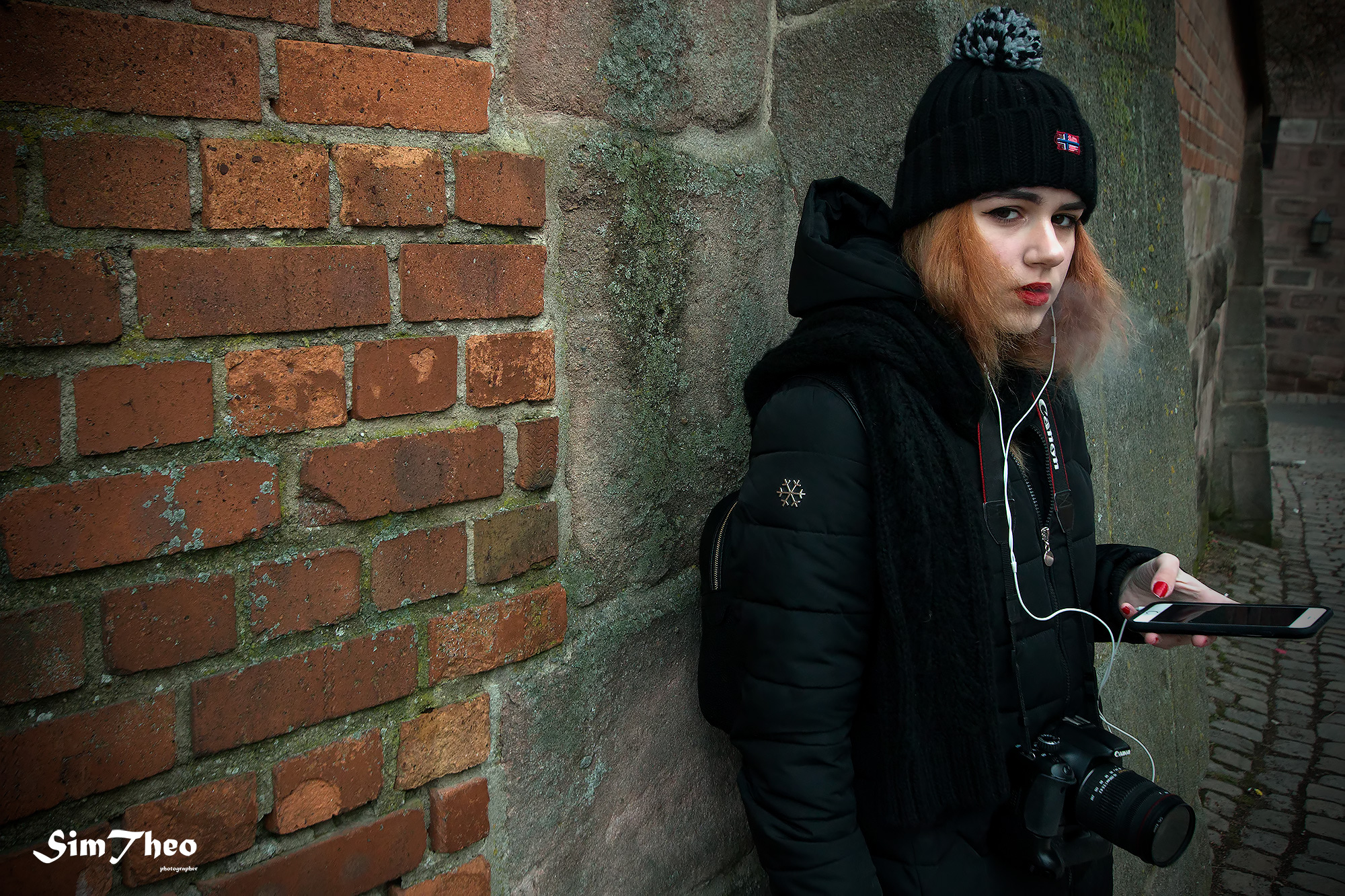 Ragazza con la pistola