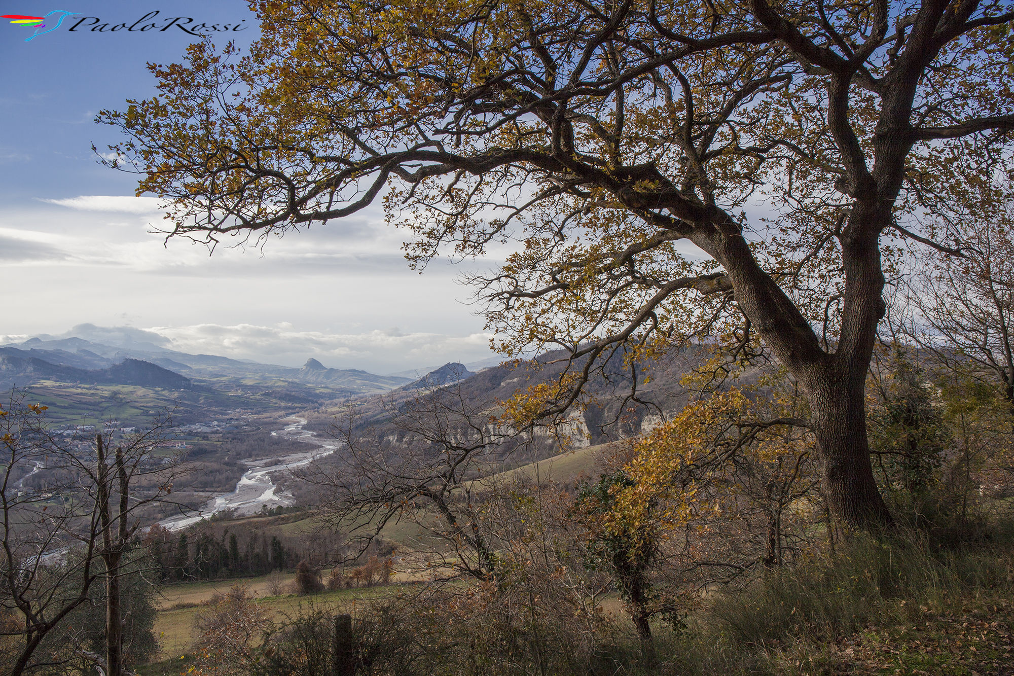 Vista panoramica della Valmarecchia...Buon anno a tutti