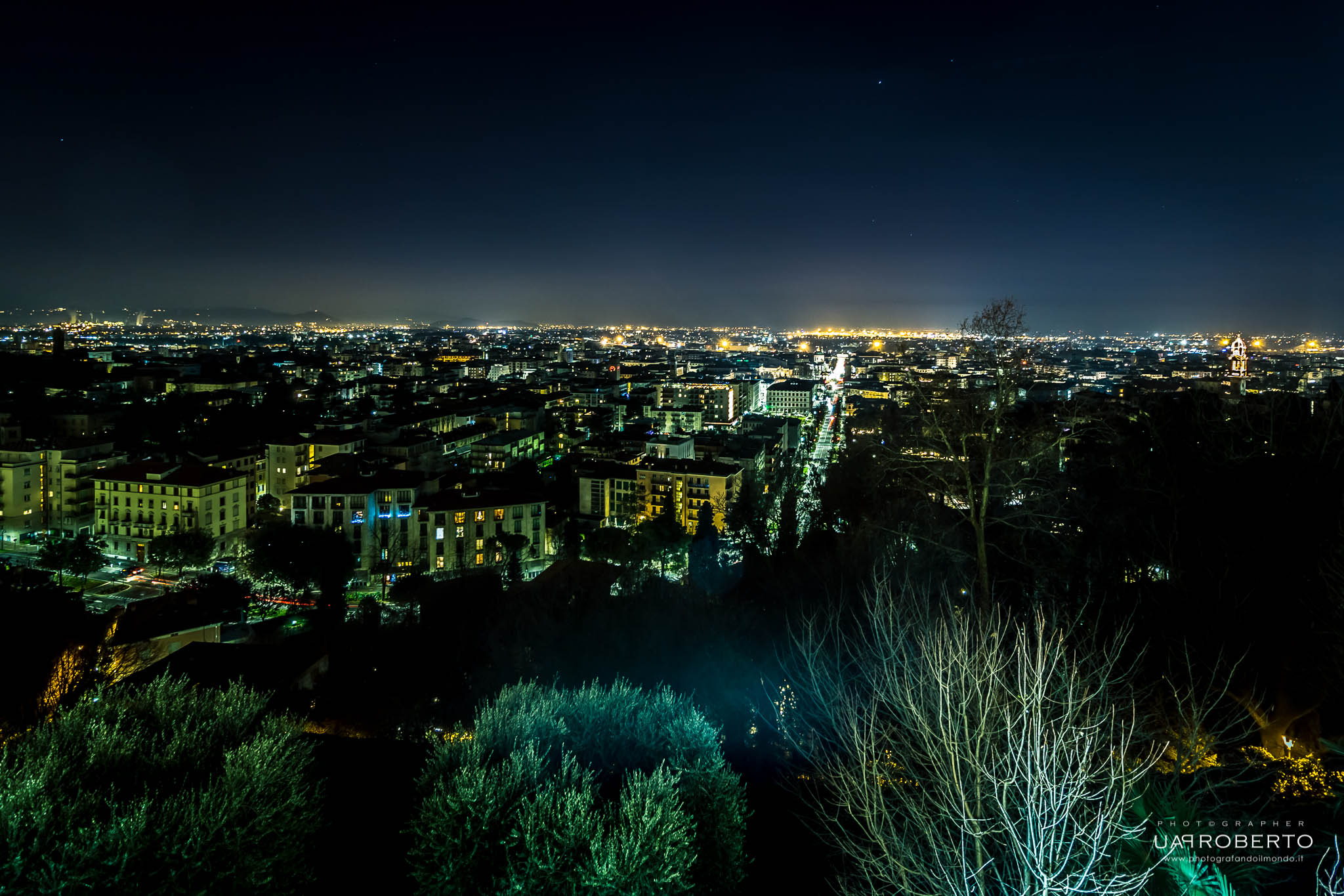 bergamo in the night