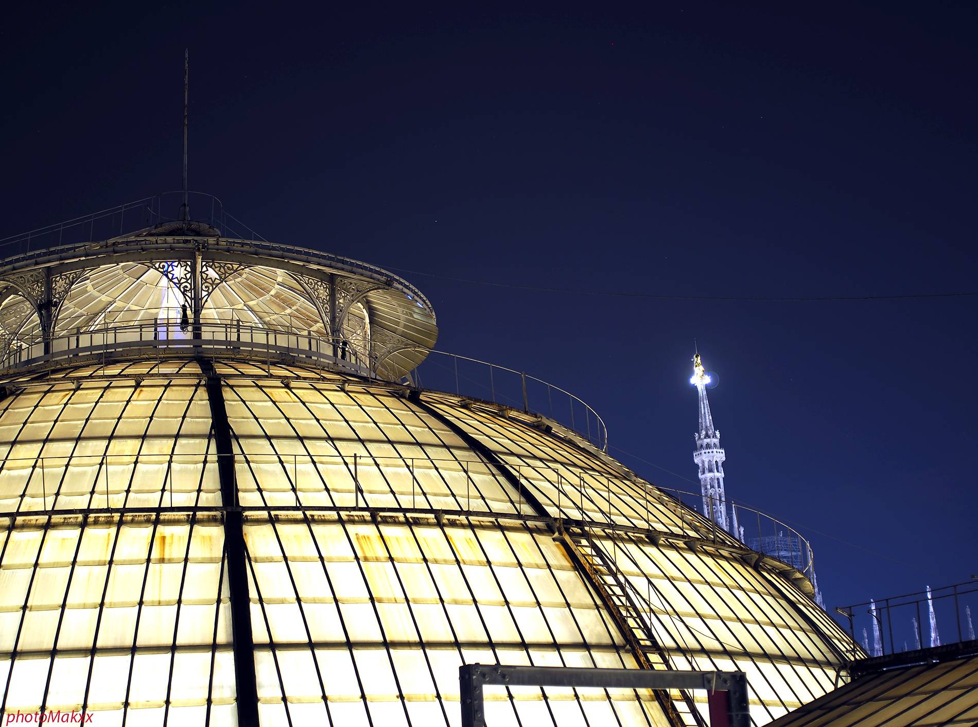 Galleria con Madonnina