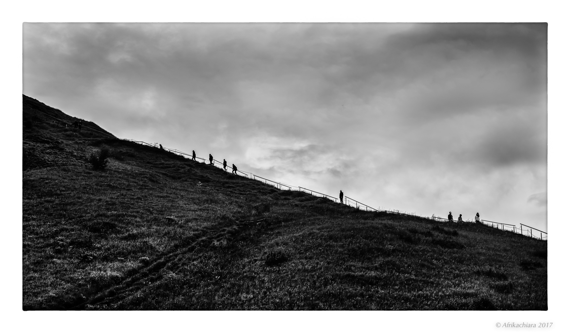 C'è chi sale...chi scende...chi resta a guardare!