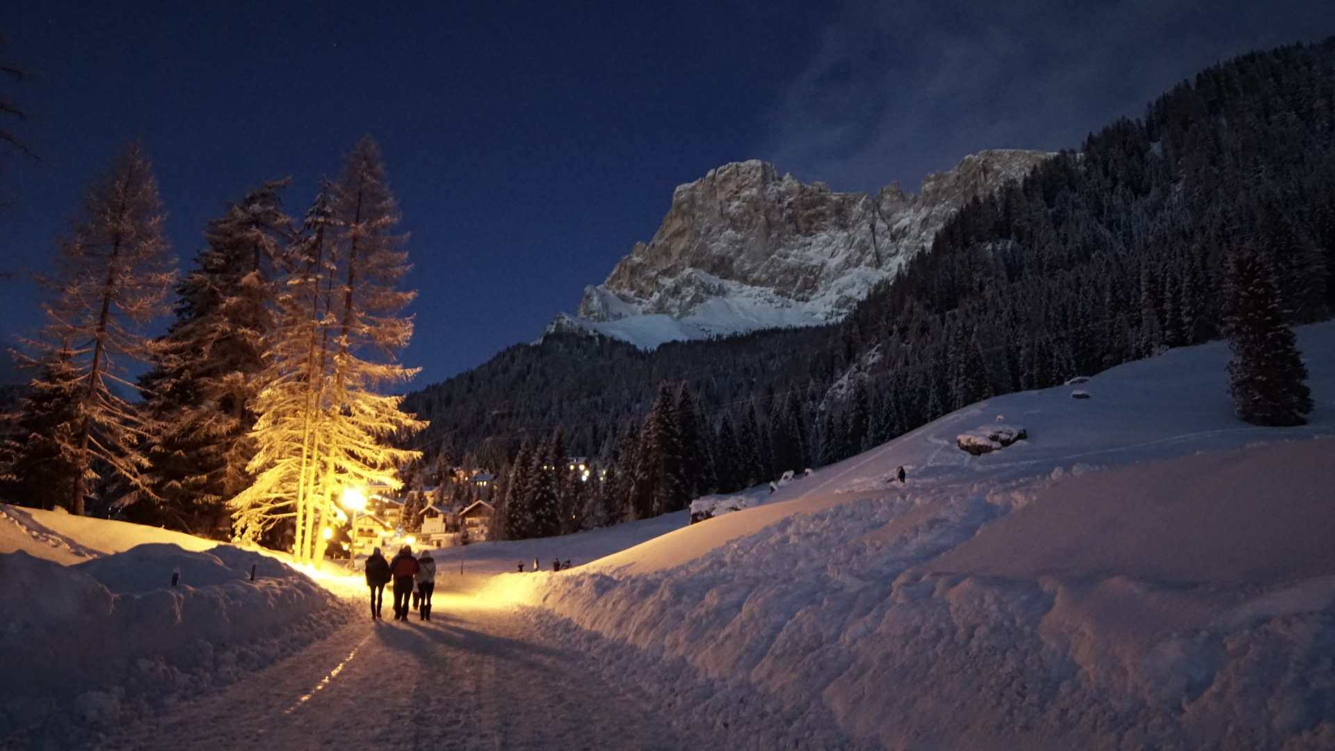 La sera a San Martino di Castrozza
