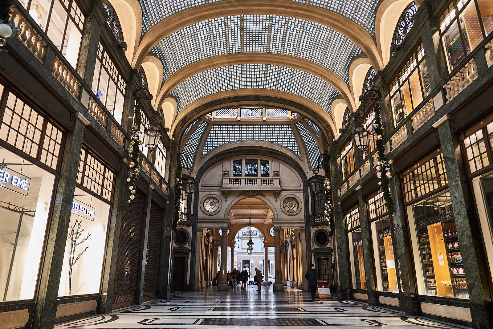 Turin - San Federico Gallery