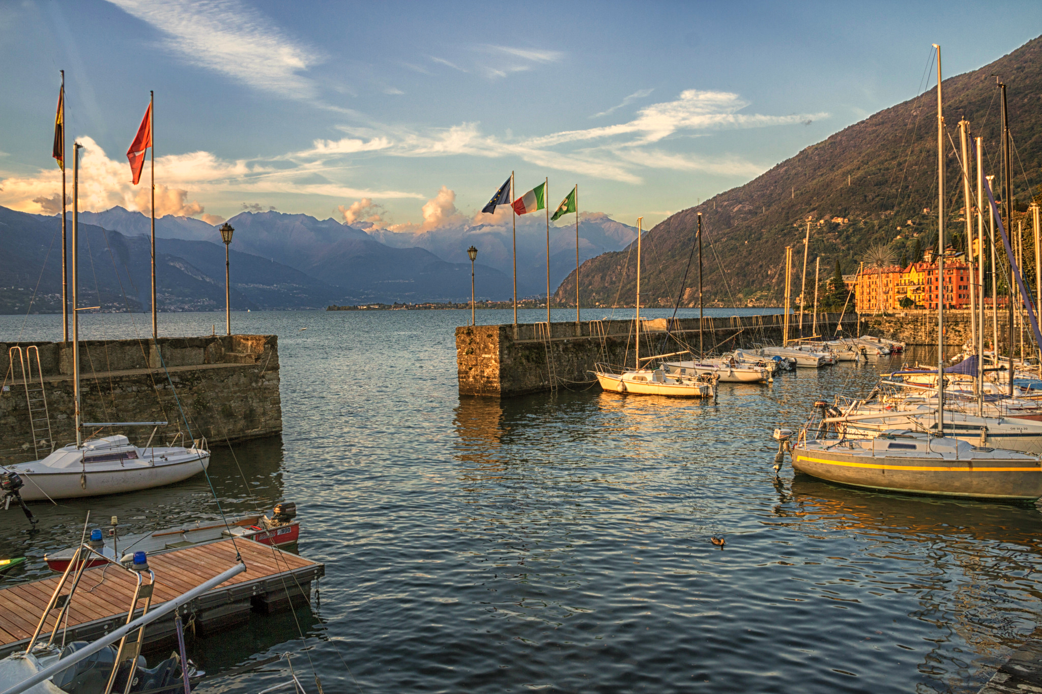 Tramonto a Bellano, lago di Como