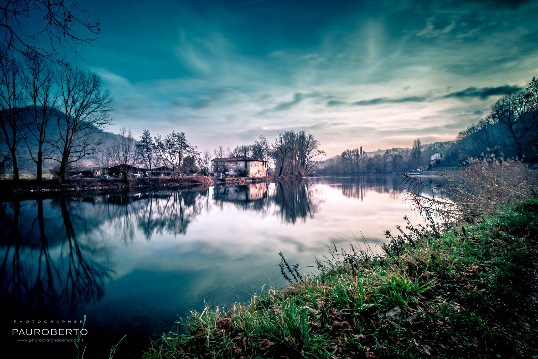 admiring life on the river adda