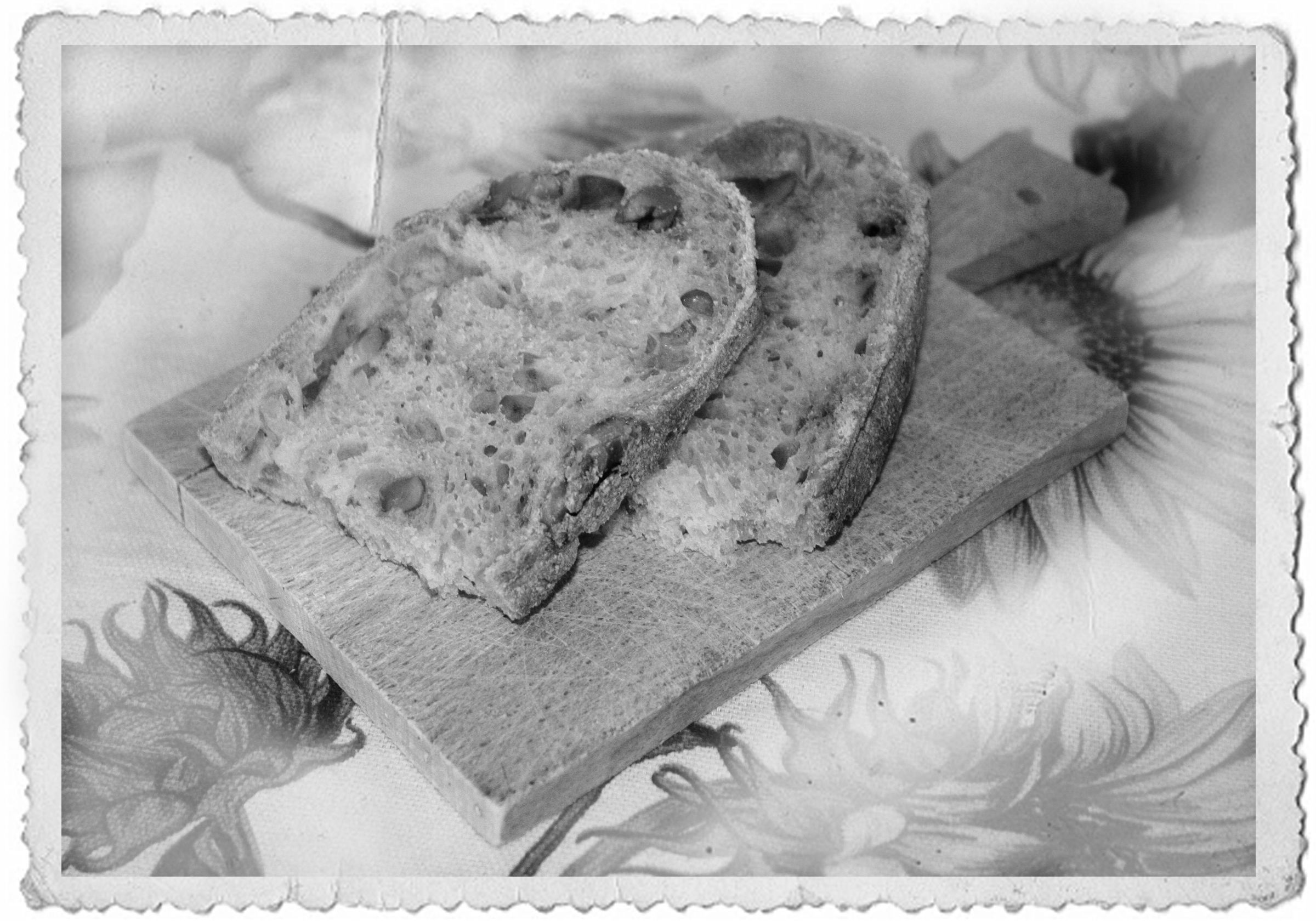 Pane con le noci cotto a legna