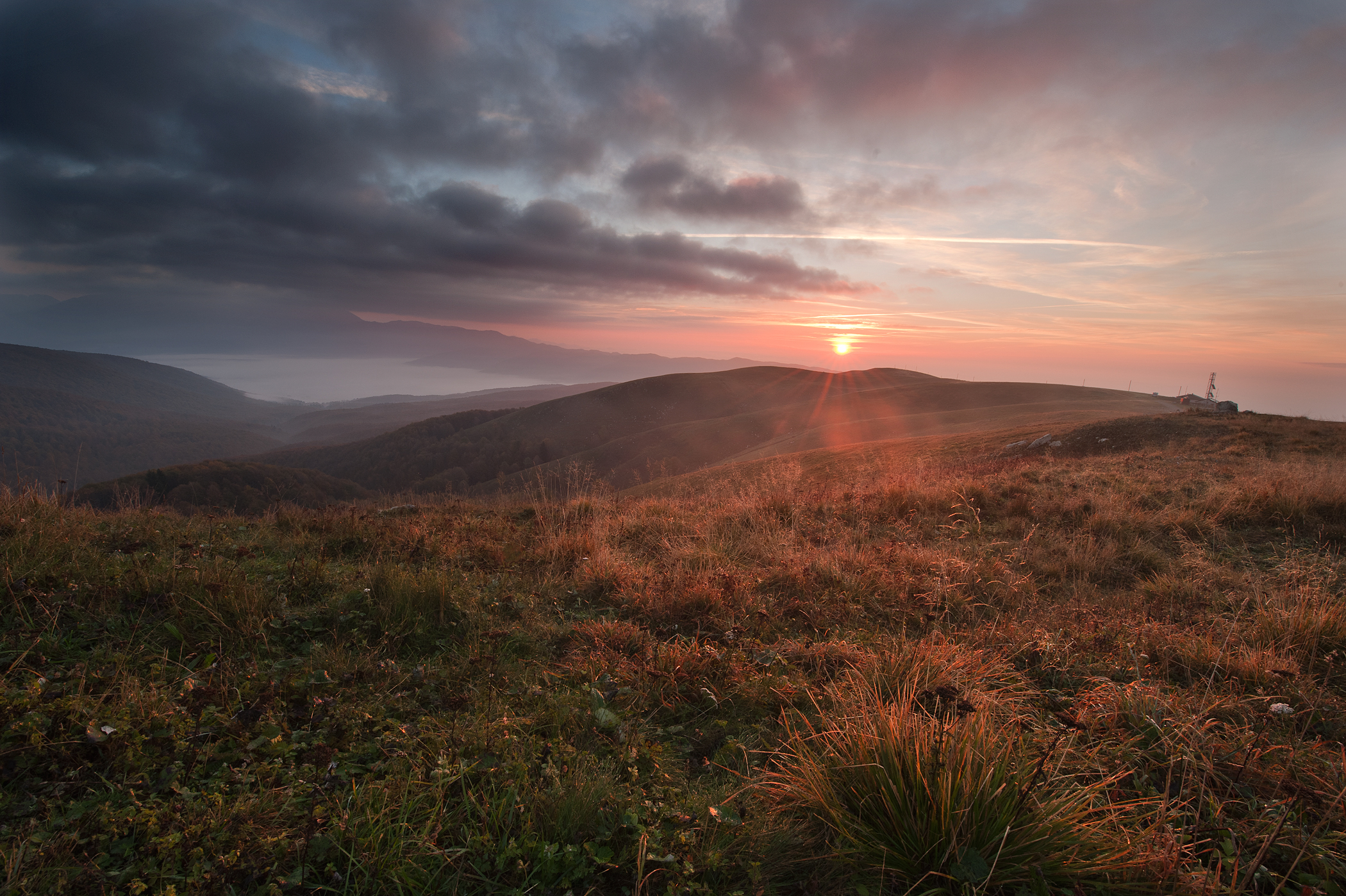 Nuovo giorno dal monte Pizzoc Prealpi Venete