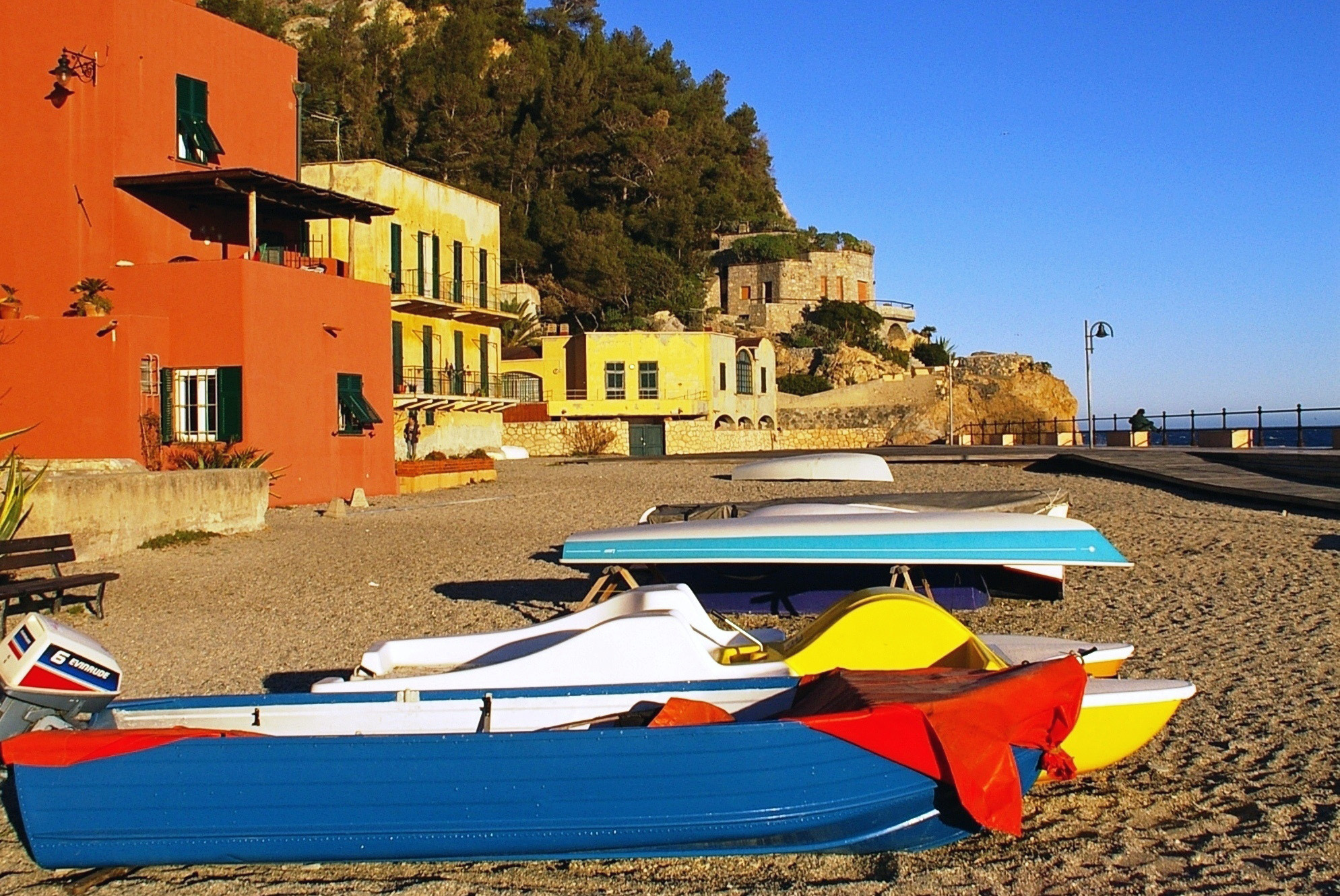 Varigotti-1: Colori d'inverno