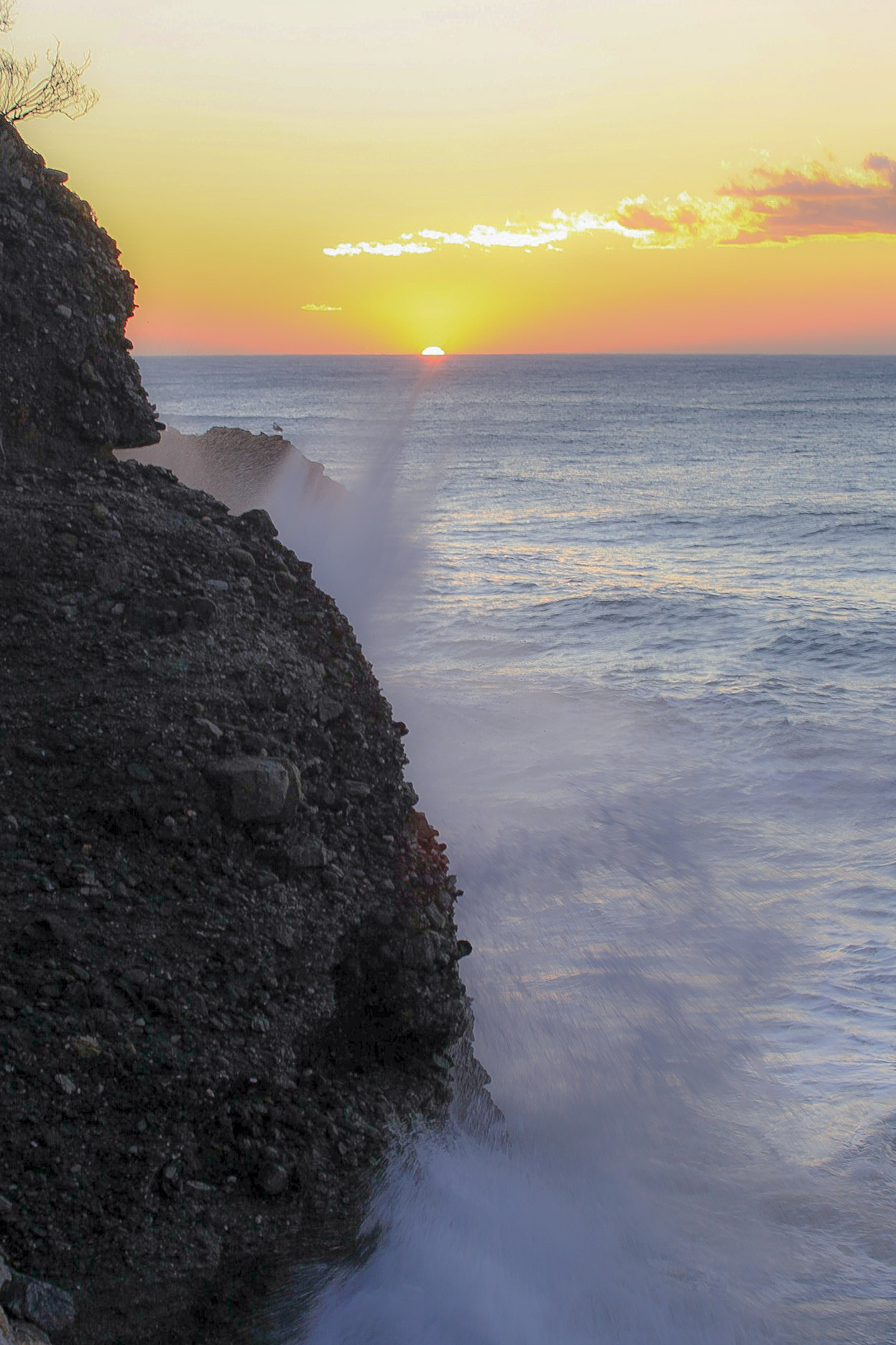 The dawn among a thousand splashes2